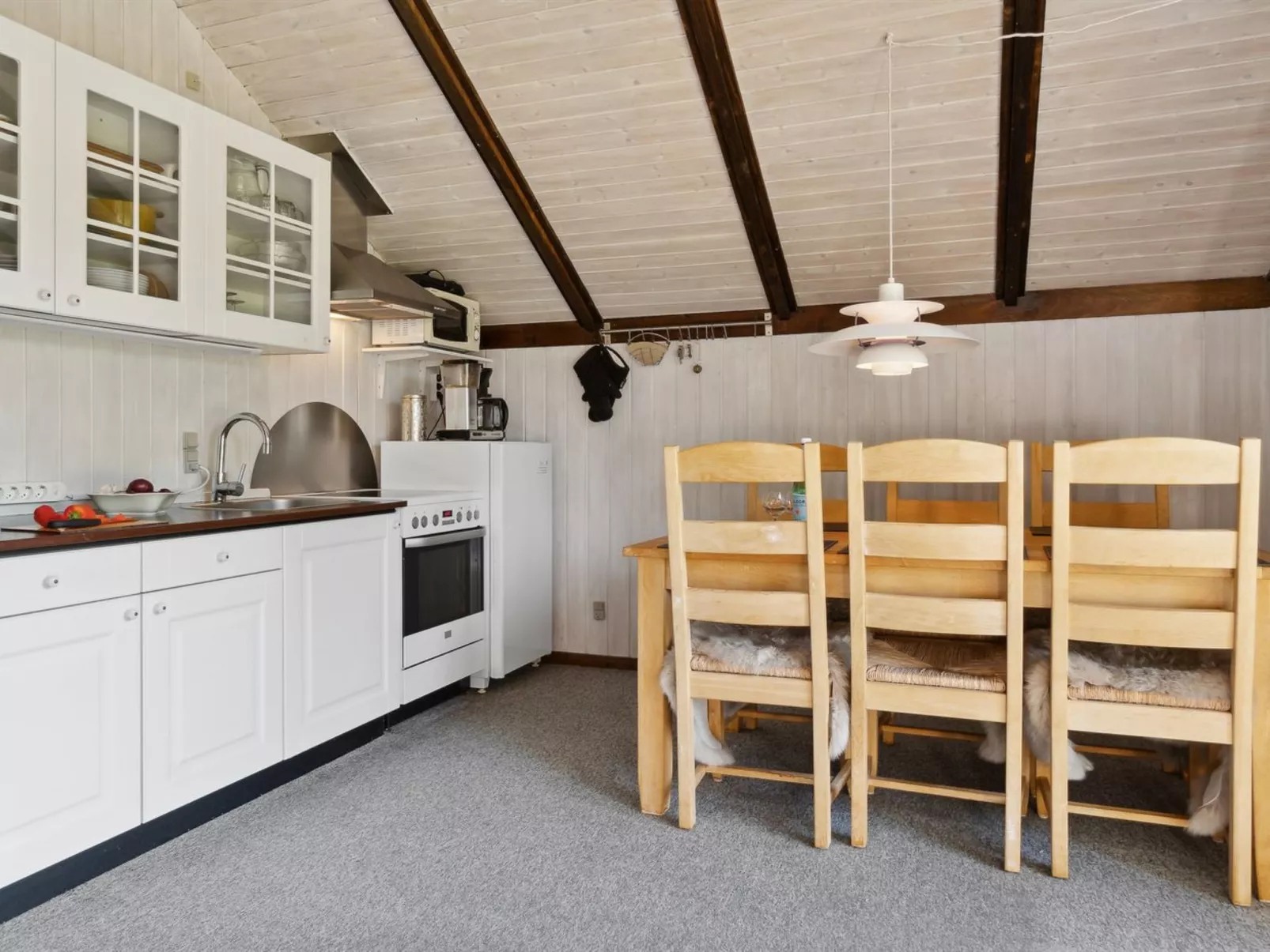 "Irlin" - 600m from the sea-Inside