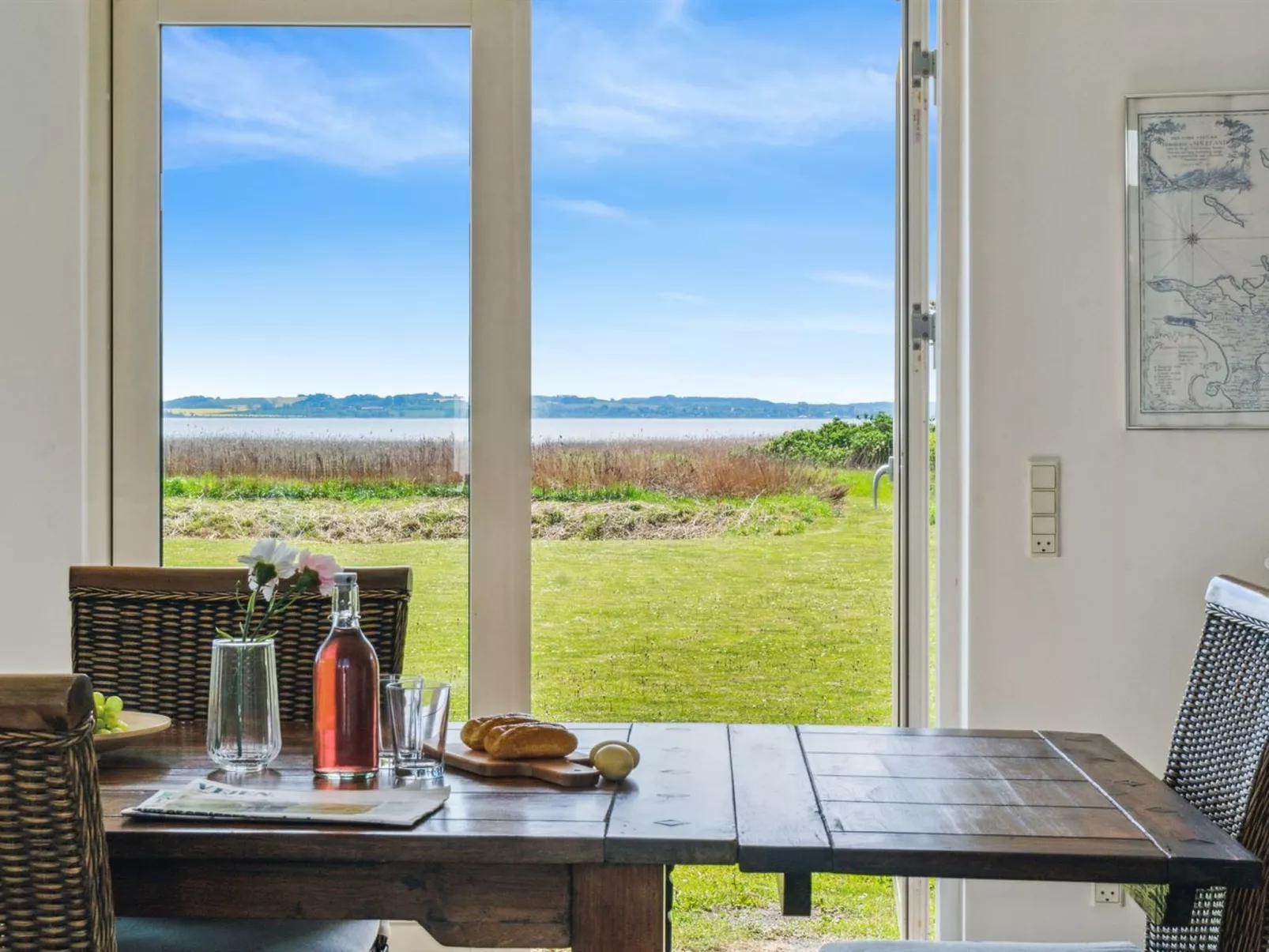 "Vemund" - 100m to the fjord-Draußen