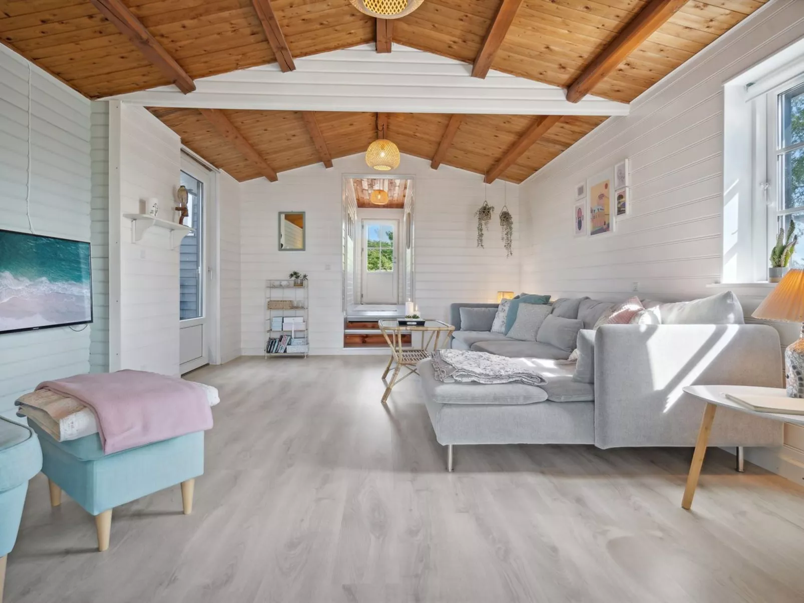 "Thrugils" - 200m from the sea-Inside