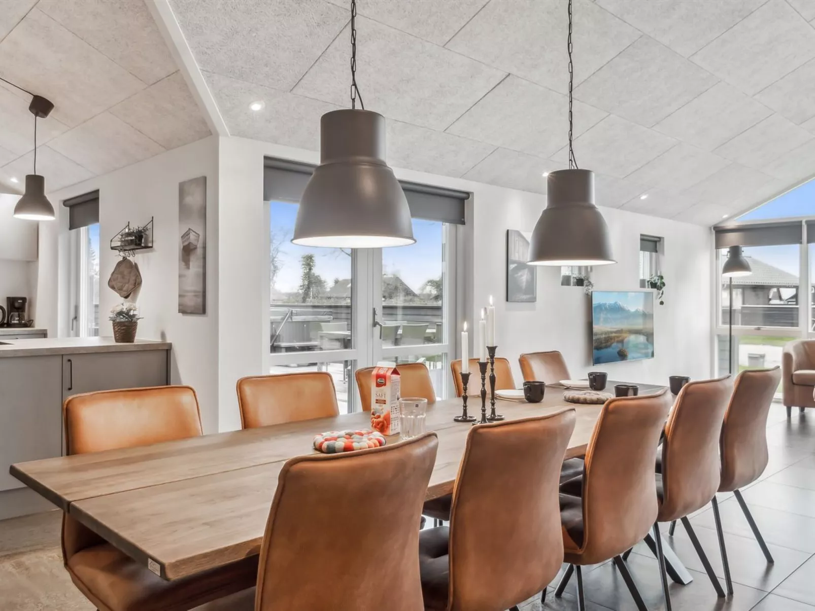 "Clare" - 100m from the sea-Inside