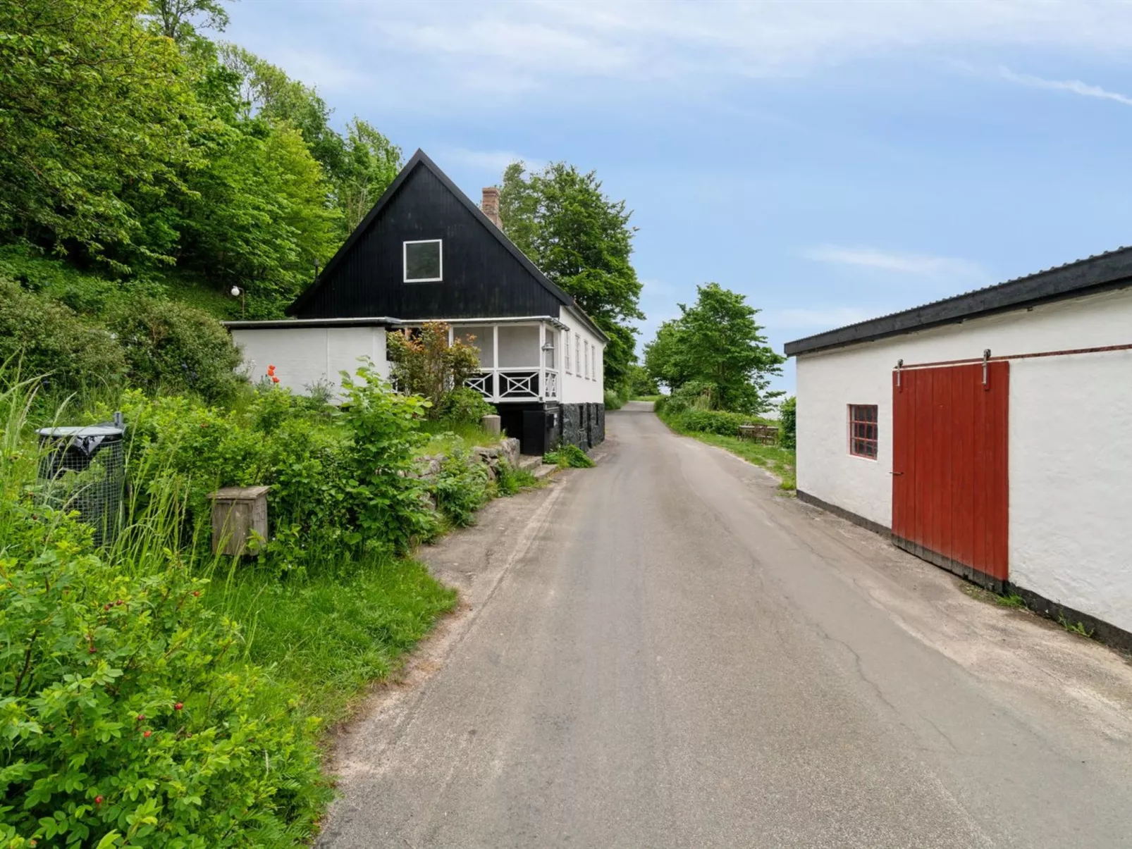 "Scarlet" - 5m from the sea-Draußen