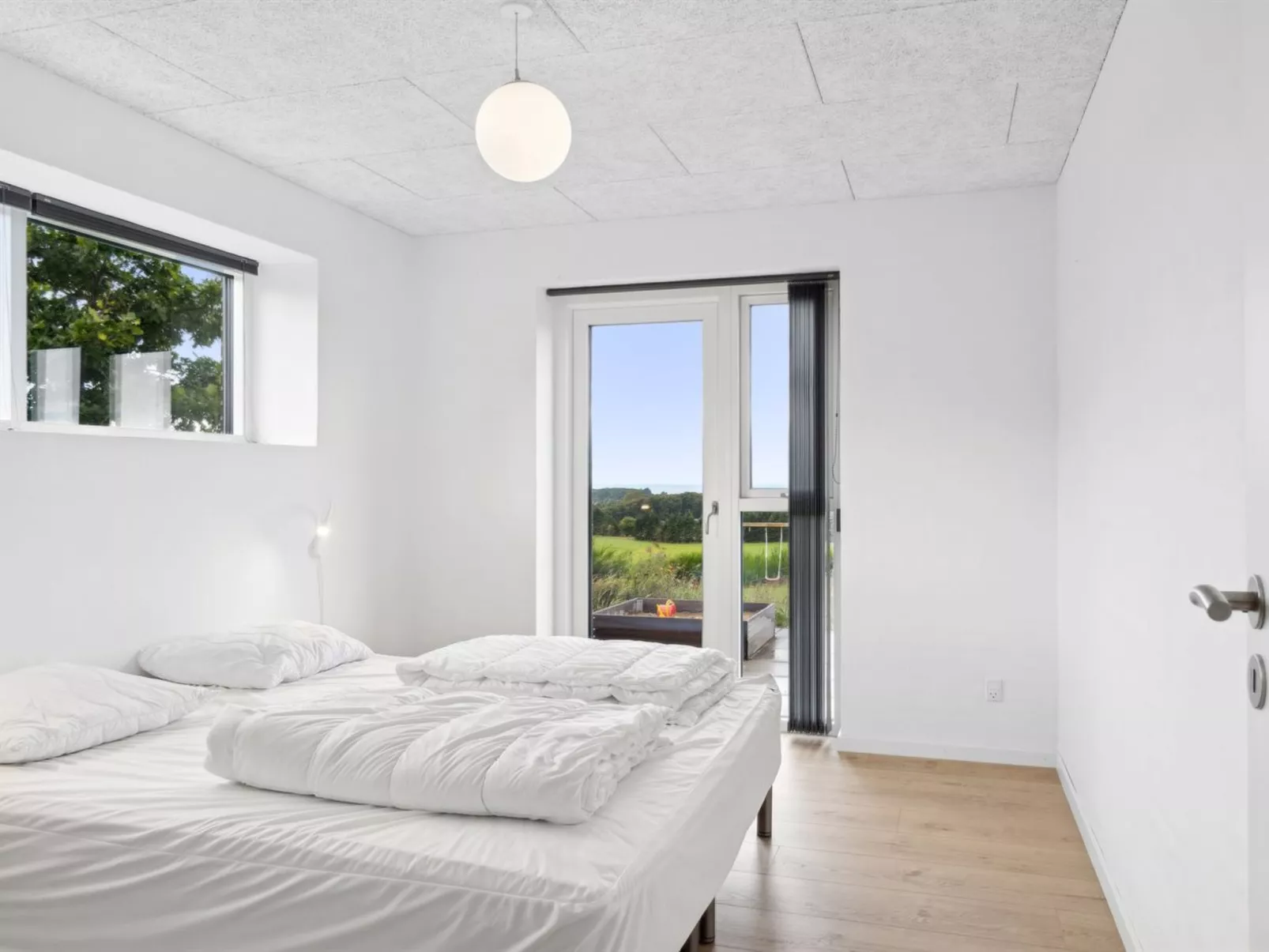 "Ann" - 1.3km from the sea-Dedans