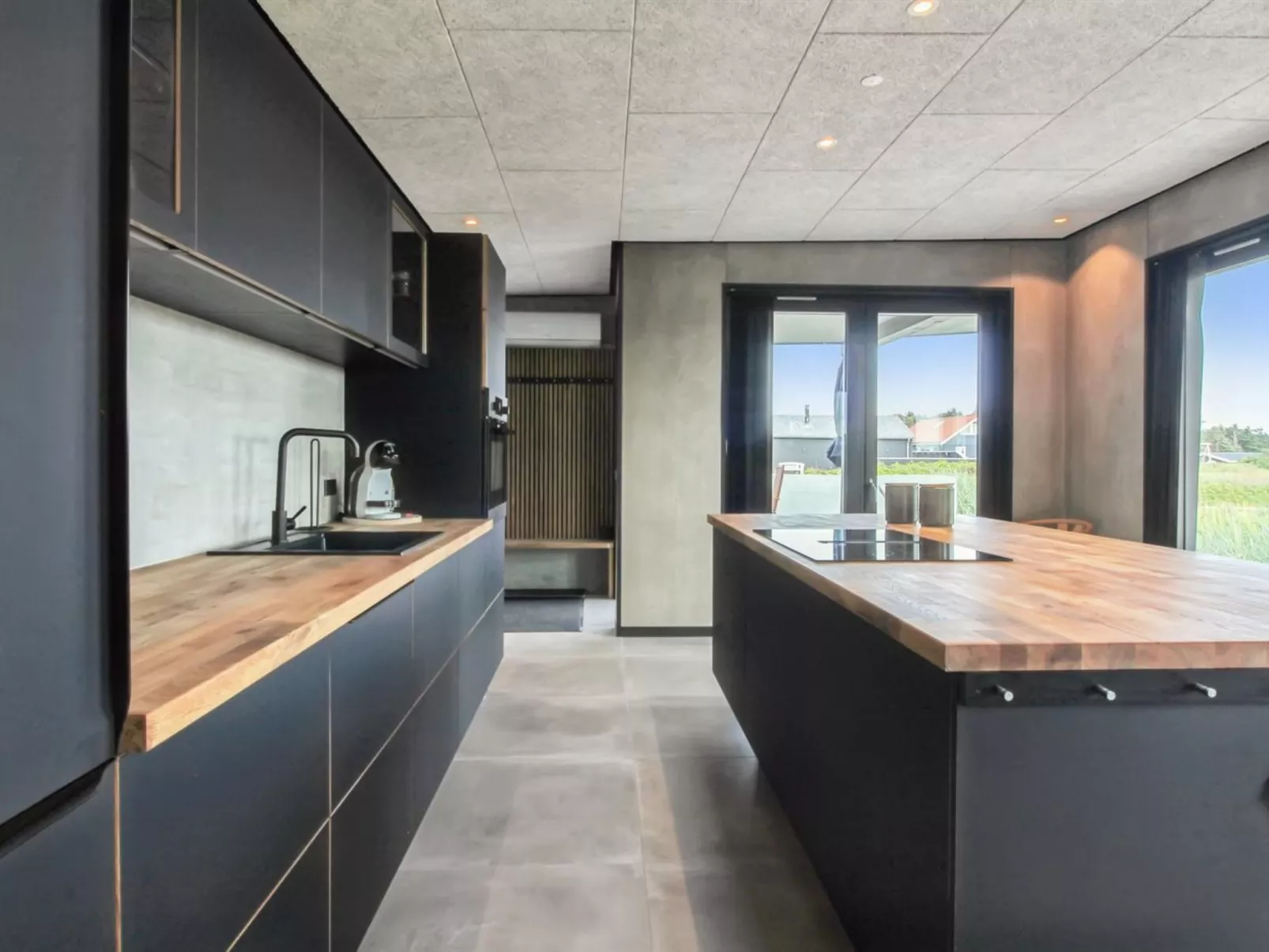 "Lima" - 200m from the sea-Drinnen