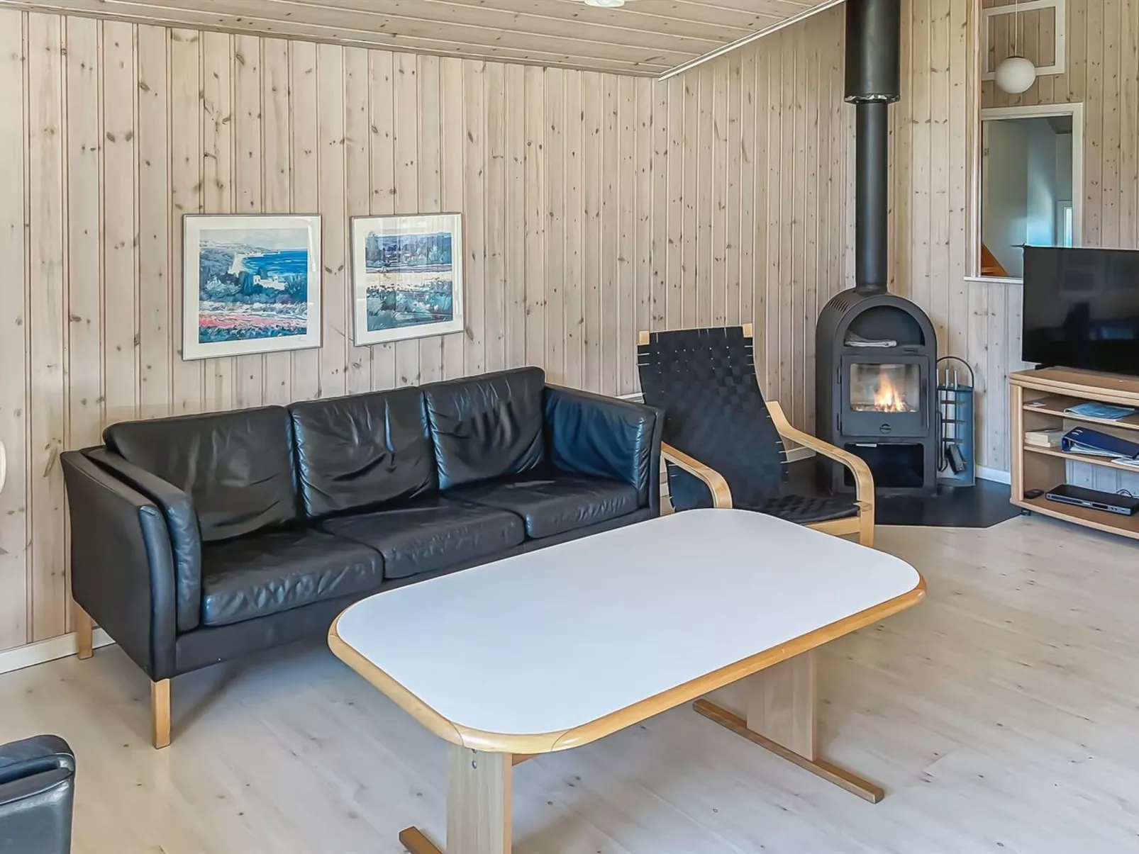 "Fredrike" - 500m from the sea-Drinnen