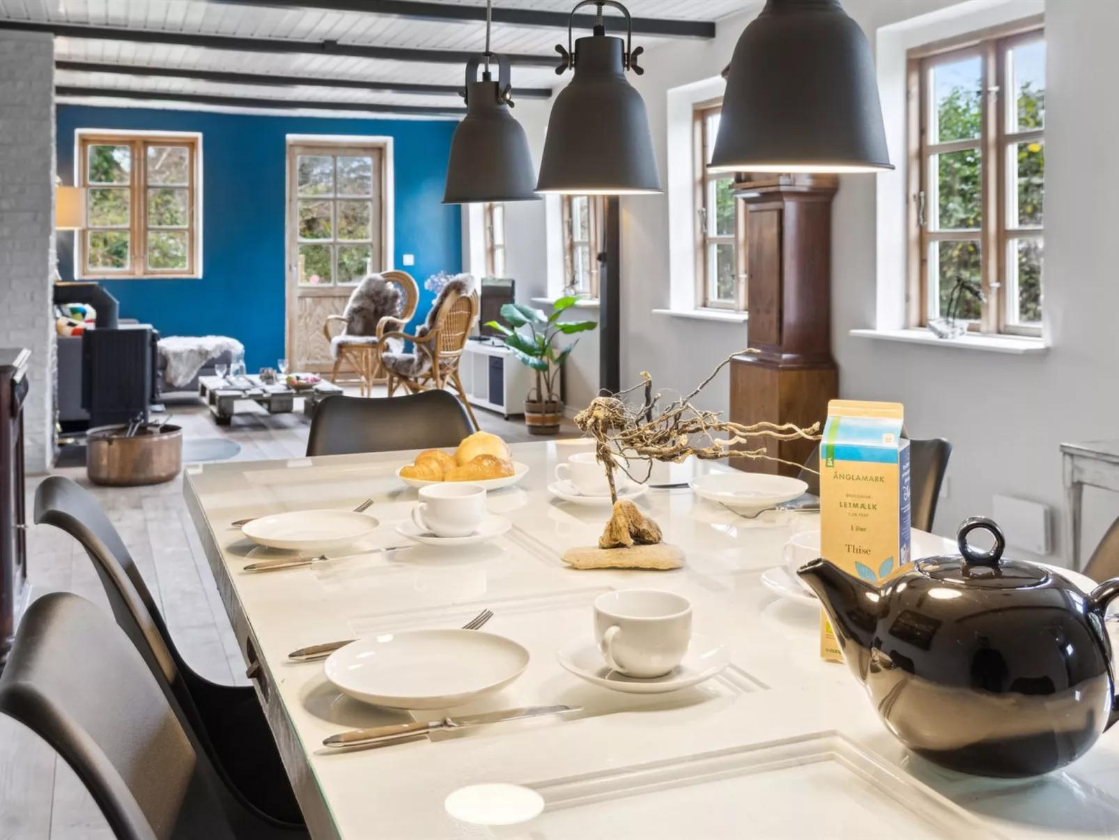 "Hughlek" - 1.5km from the sea-Inside