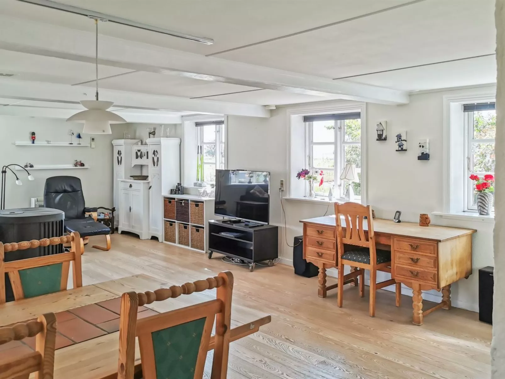 "Elvira" - 300m from the sea-Inside