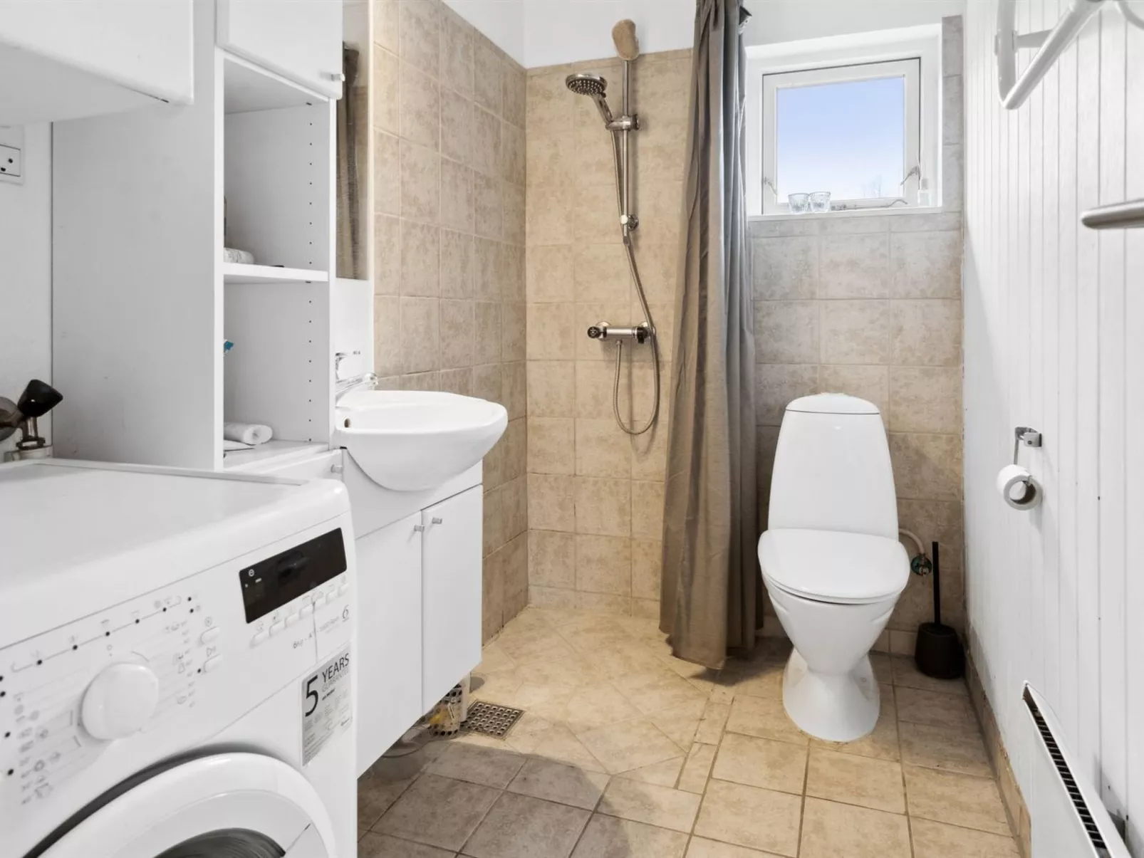 "Ritha" - 175m from the sea-Inside