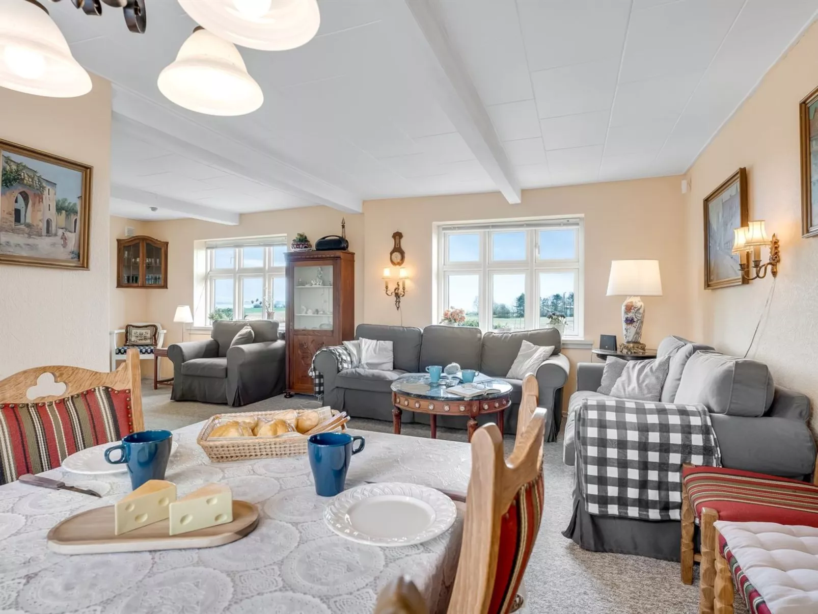 "Albertine" - 600m from the sea-Inside