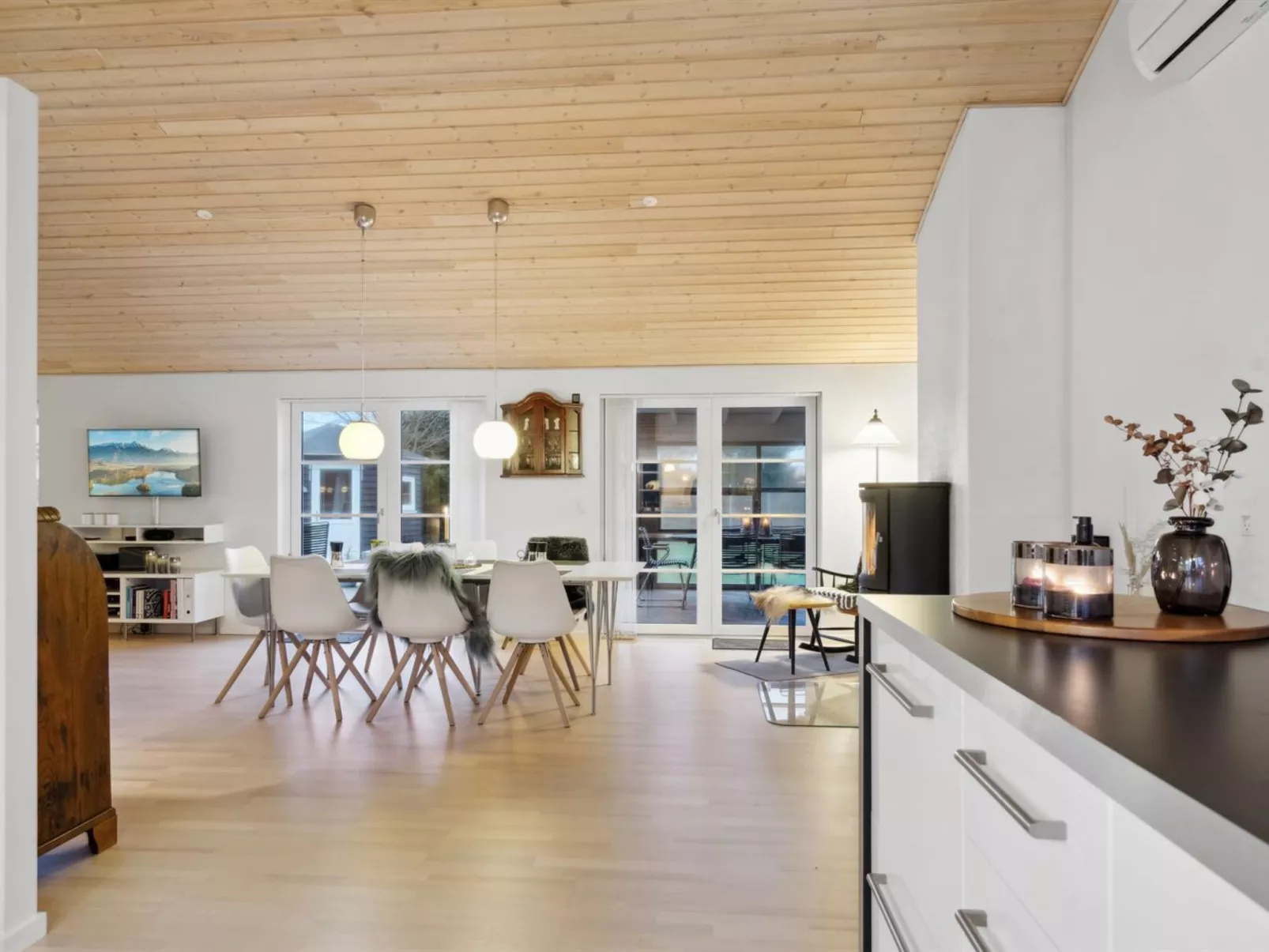 "Svante" - 600m from the sea-Inside