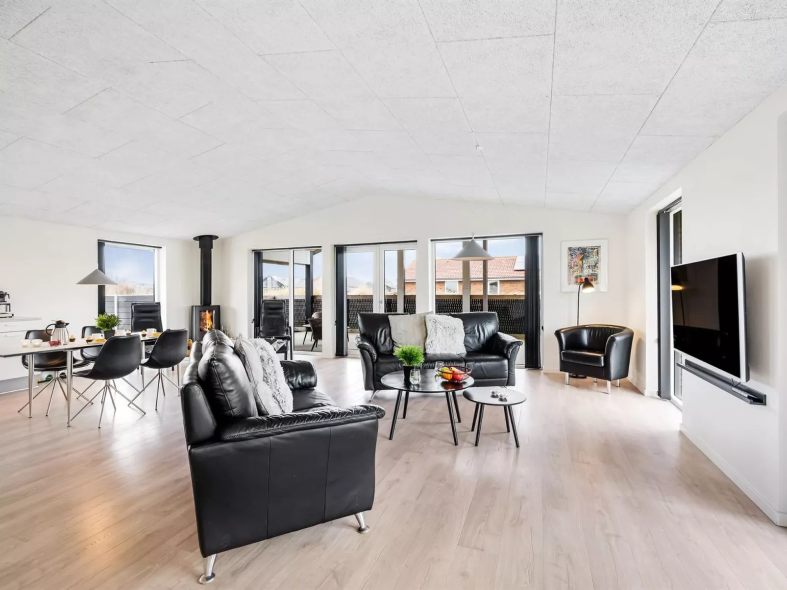 "Dorrit" - 1.2km from the sea-Drinnen