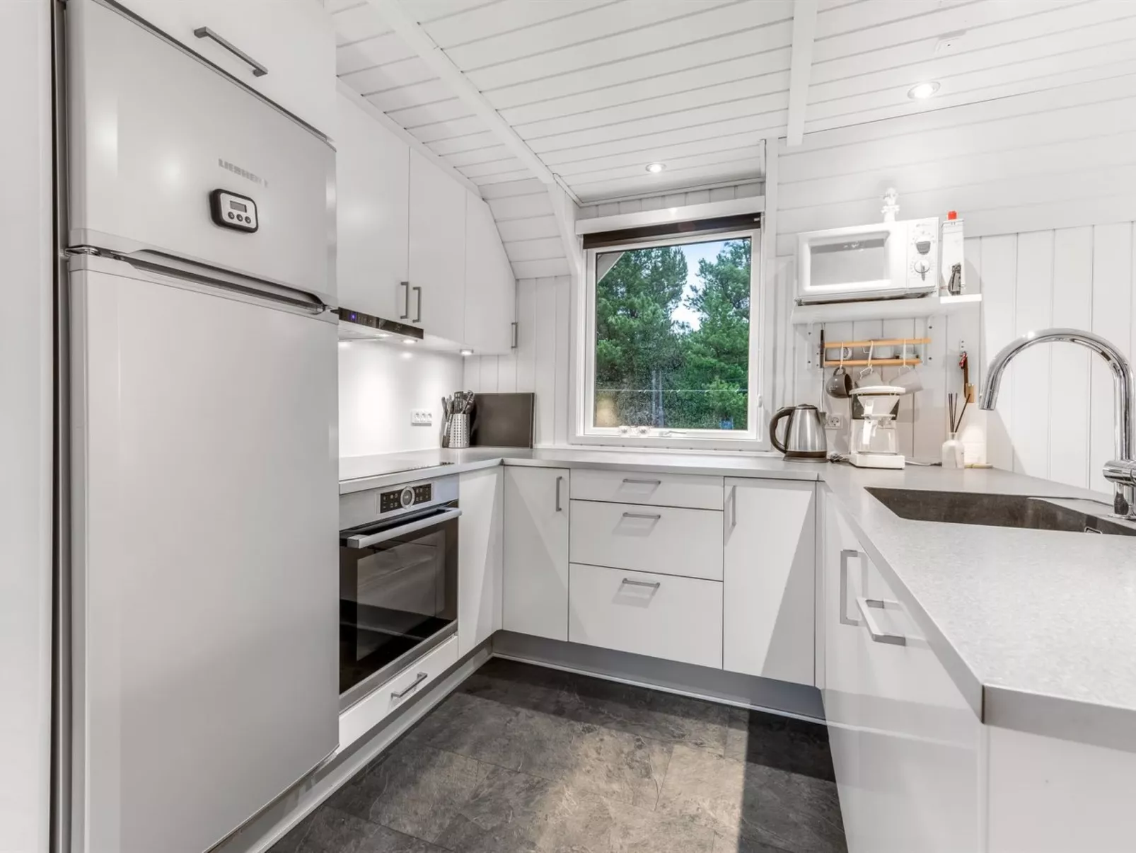 "Ginna" - 1.3km from the sea-Inside