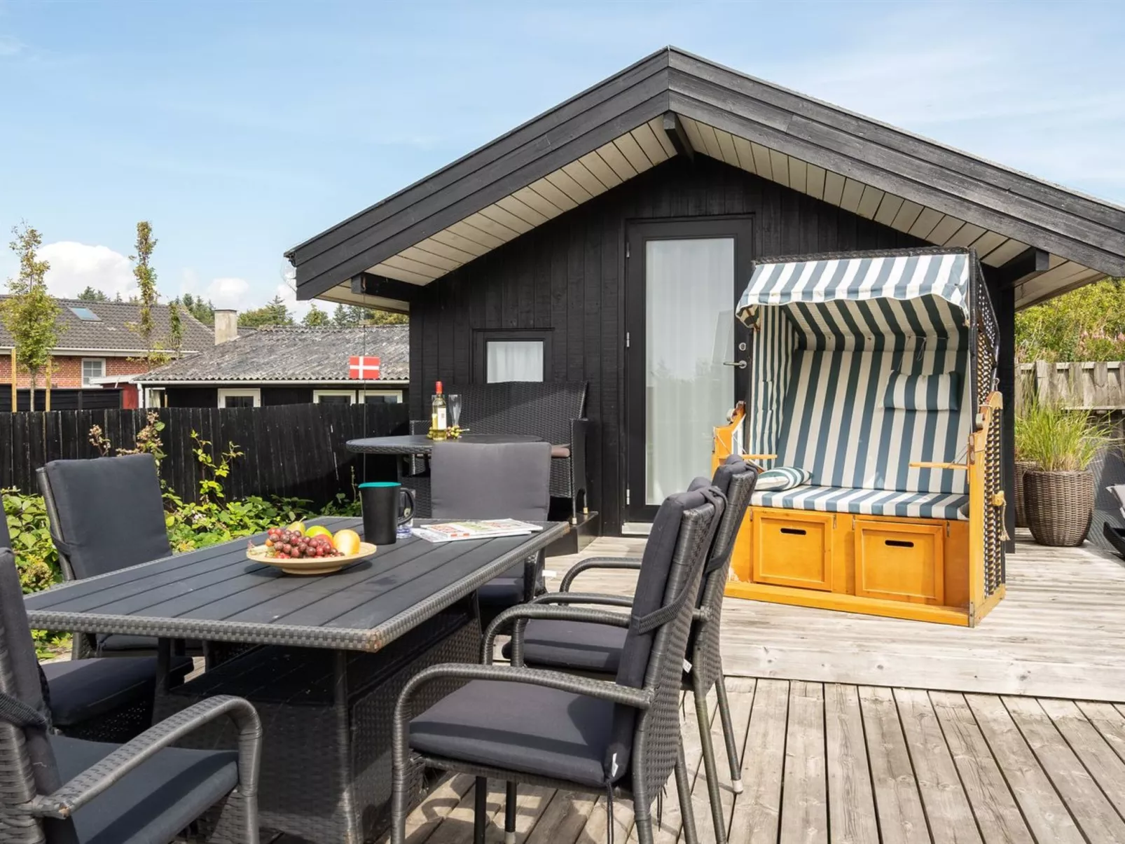 "Solfrid" - 150m from the sea-Dehors