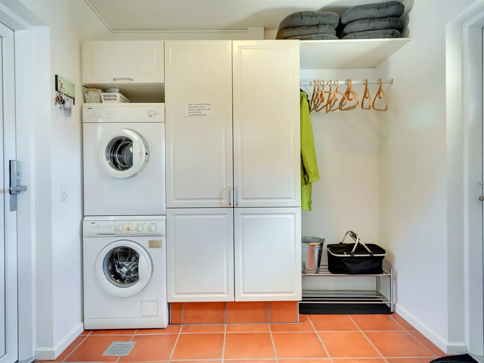 "Moa" - 800m from the sea-Drinnen