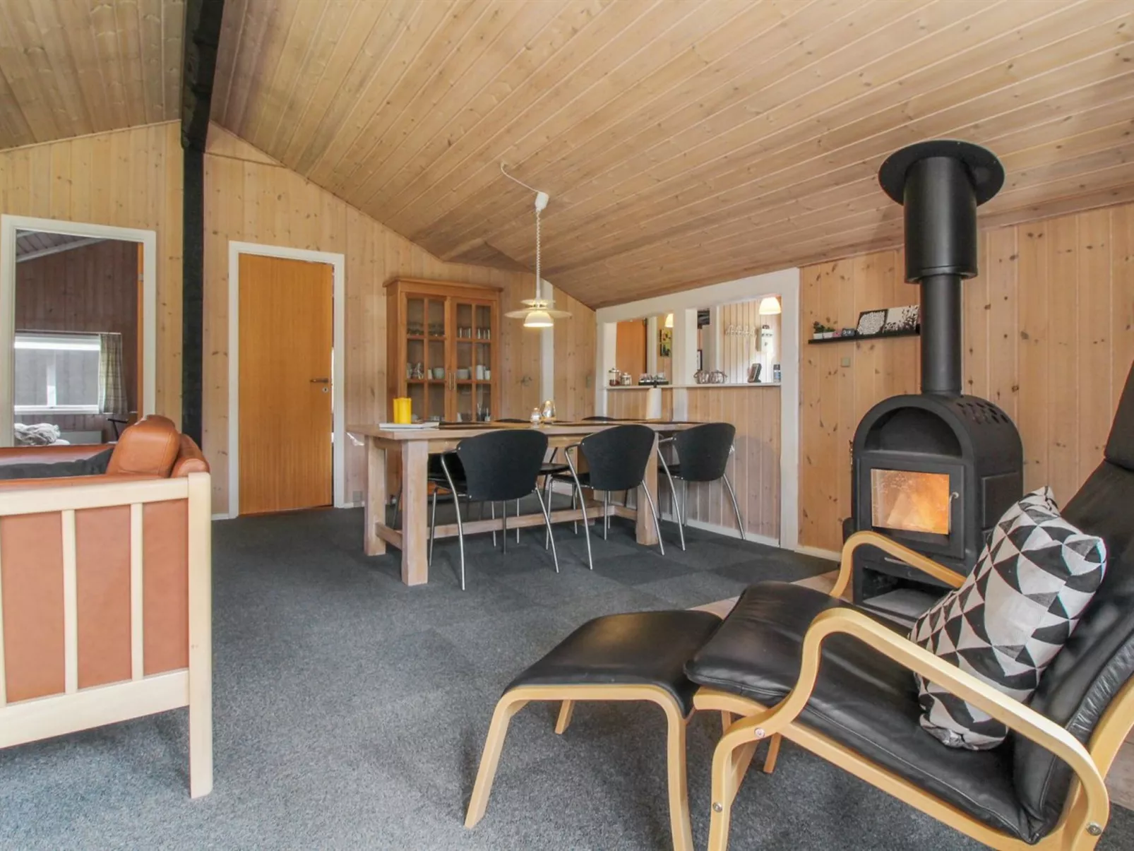 "Valpuri" - 1.3km to the fjord-Dedans