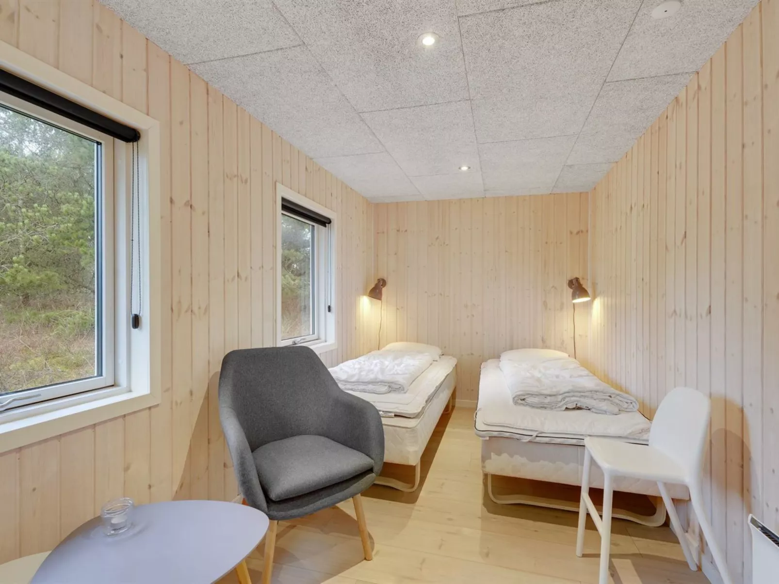 "Solgunn" - 900m from the sea-Inside