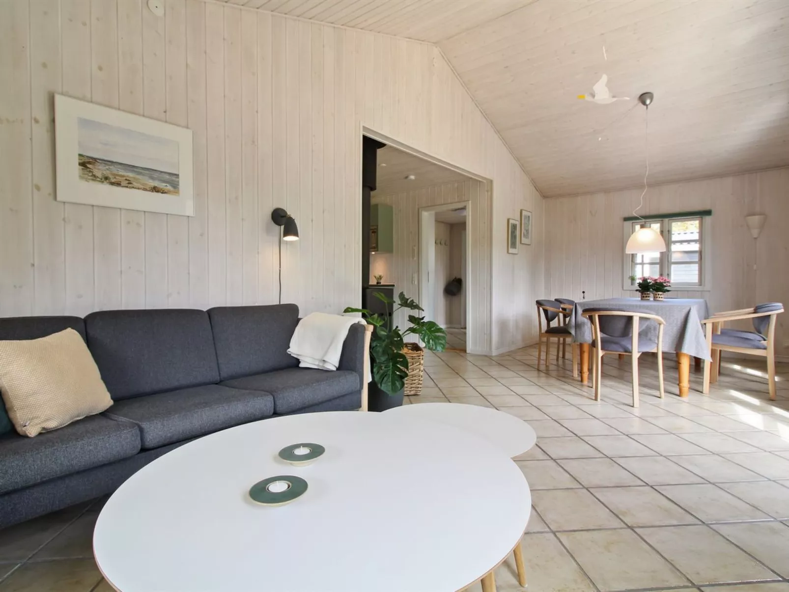 "Hillmari" - 200m from the sea-Inside