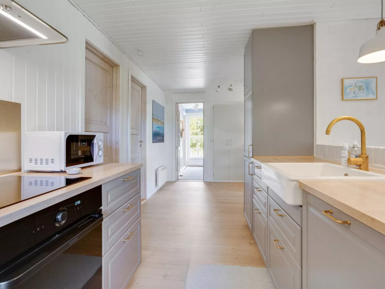 "Sine" - 500m from the sea-Inside