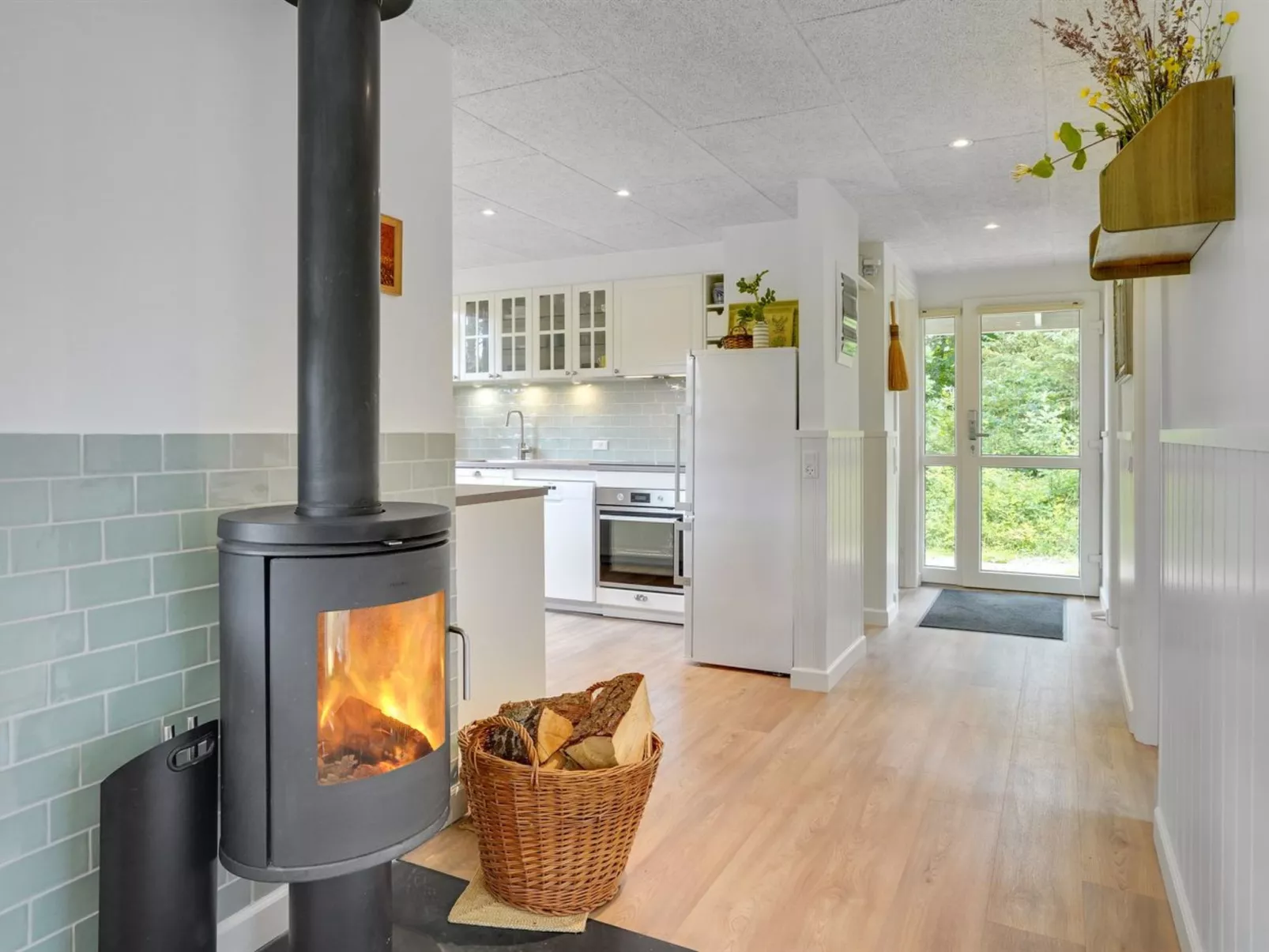 "Dagino" - 500m from the sea-Inside