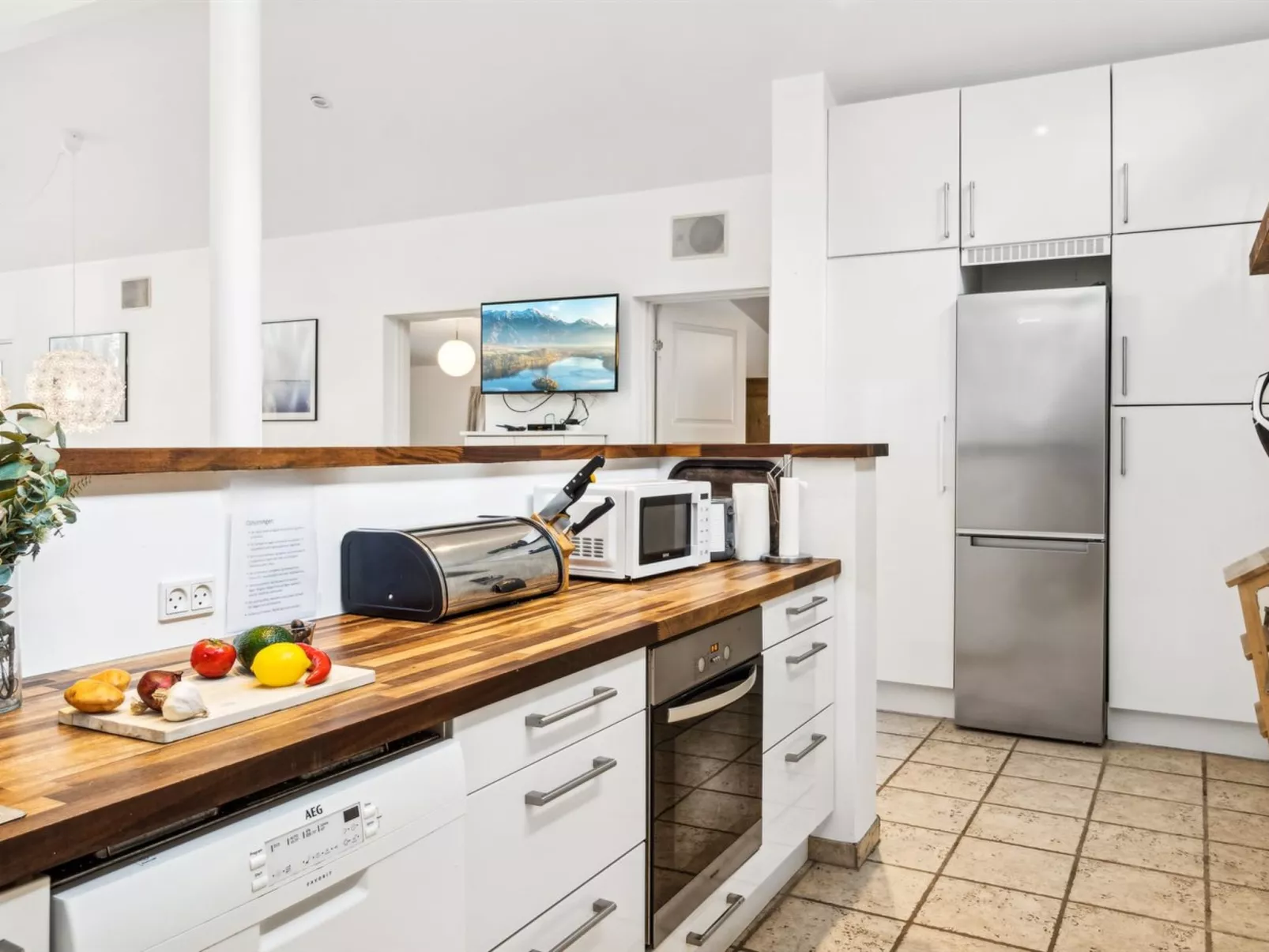 "Mikkeline" - 575m to the fjord-Dedans