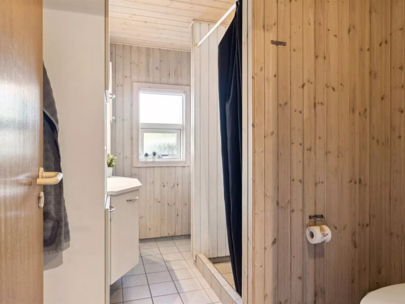 "Myriam" - 50m from the sea-Dedans