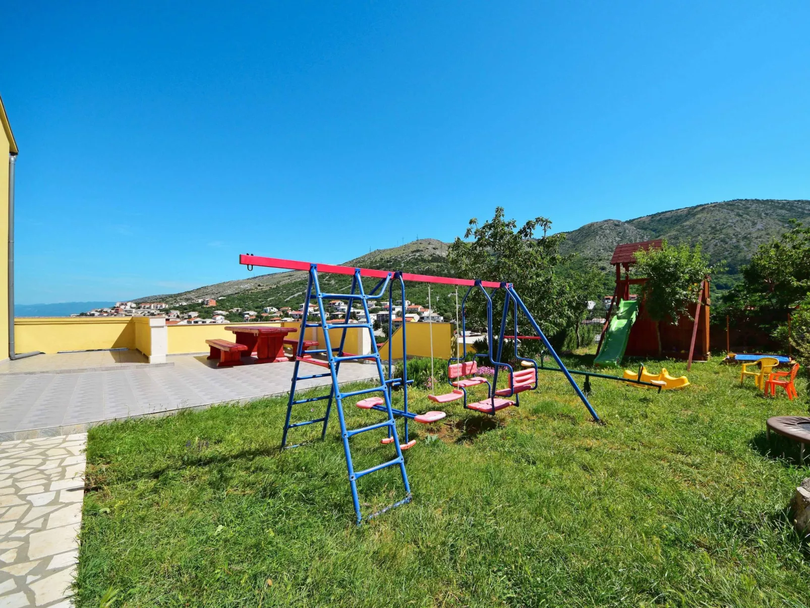 Miškulin-Outside
