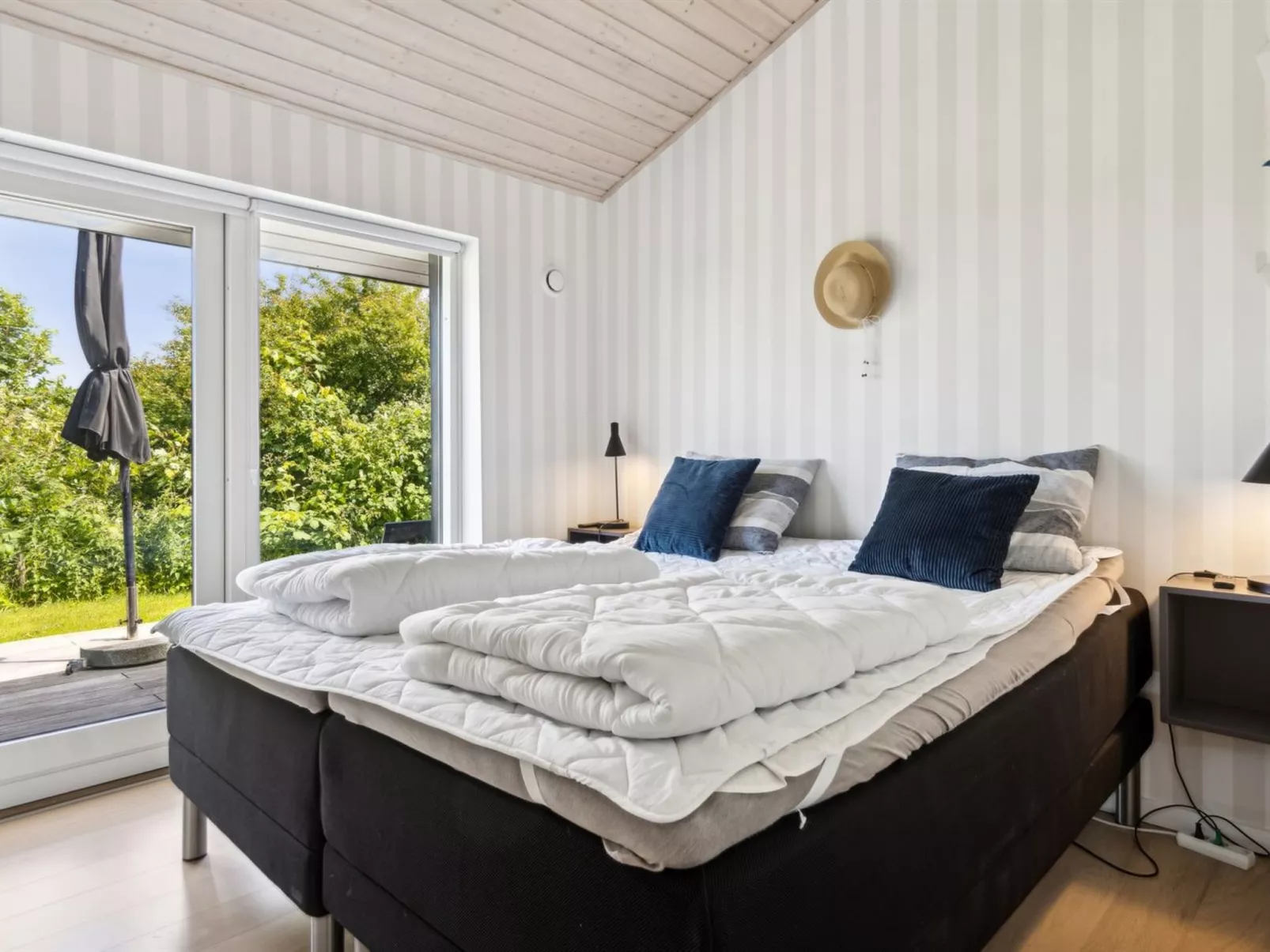 "Tuulikki" - 100m from the sea-Inside