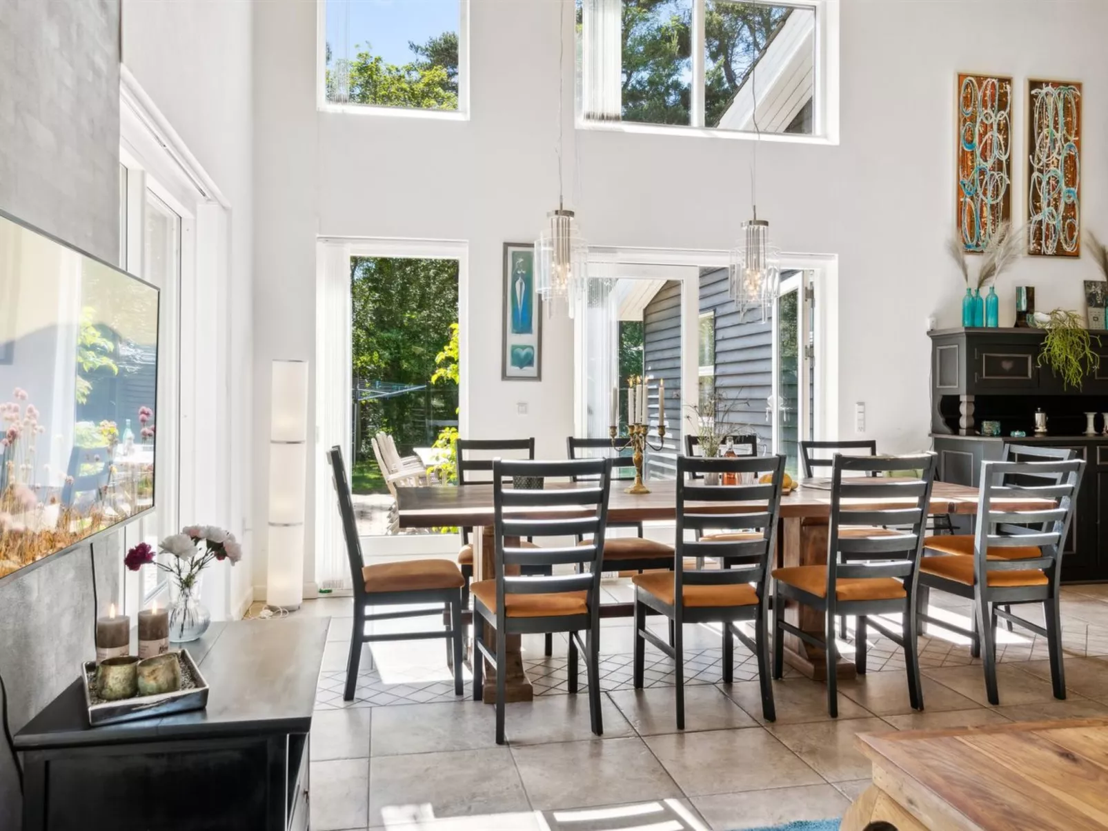 "Romil" - 2.1km from the sea-Inside