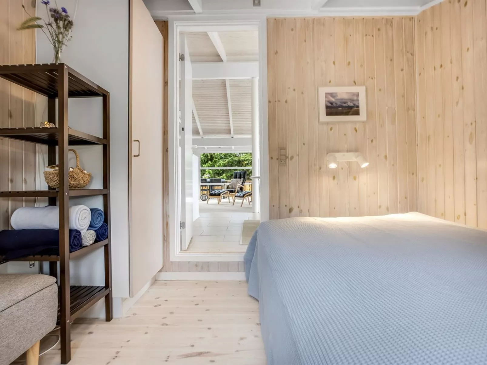 "Ingwin" -  from the sea-Dedans