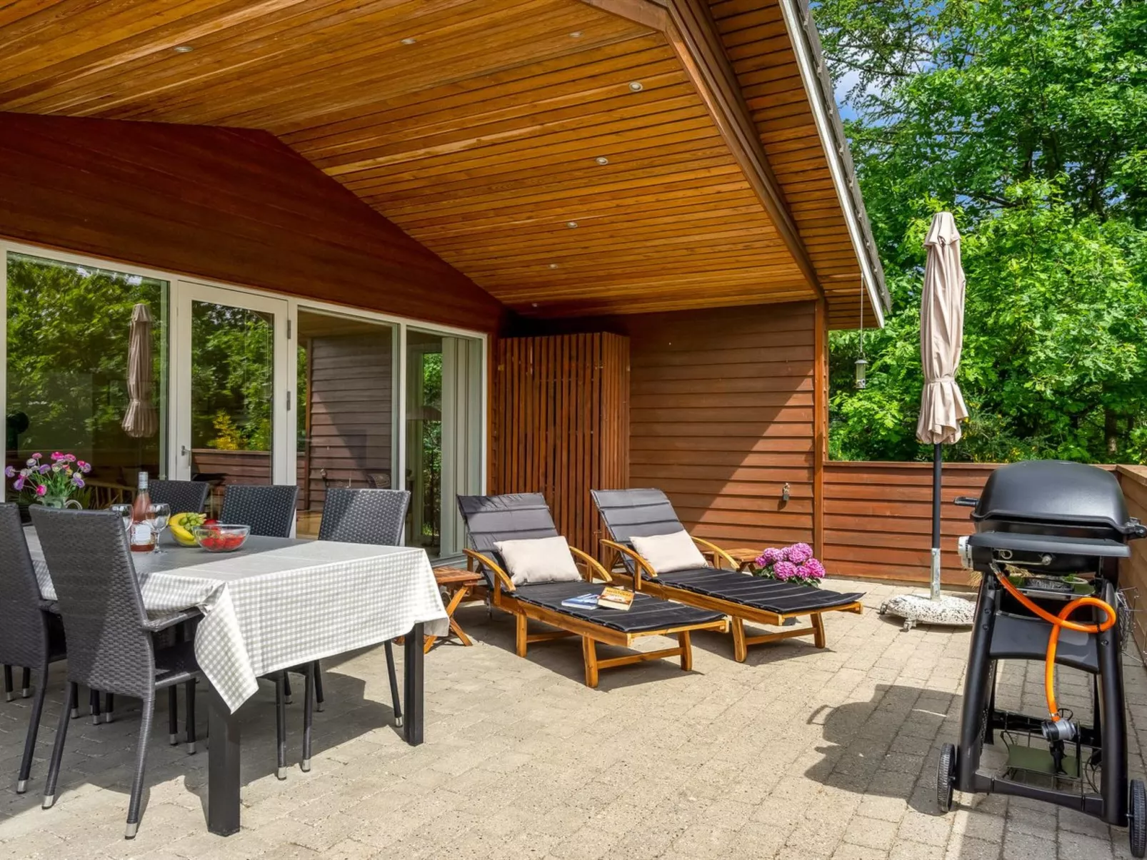 "Mauri" -  from the sea-Dehors