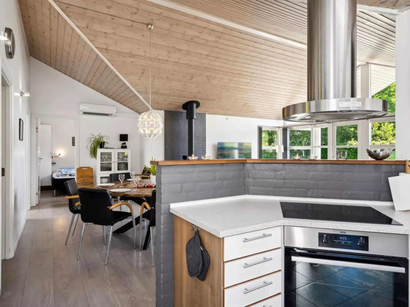 "Gunva" - 30km from the sea-Dedans