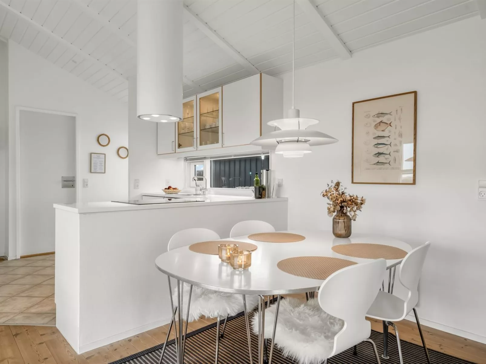 "Nuka" - 400m from the sea-Dedans