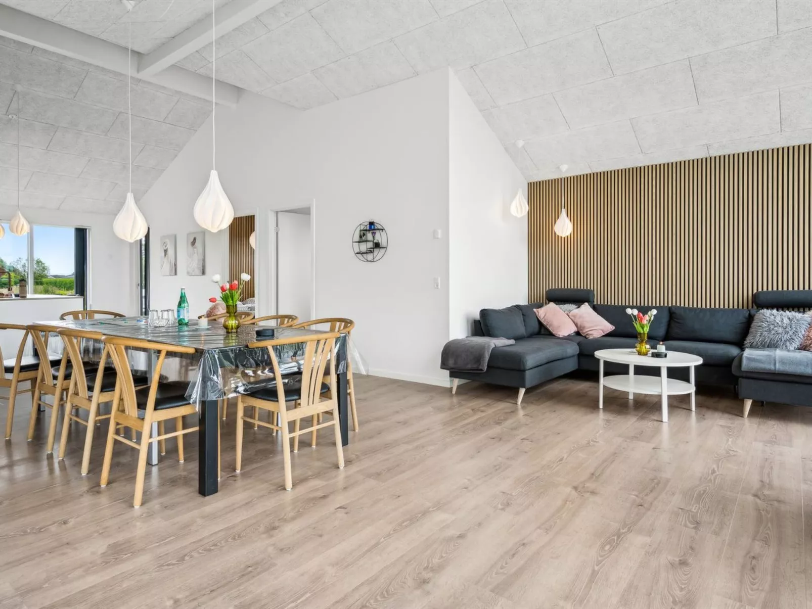 "Danika" - 650m from the sea-Drinnen