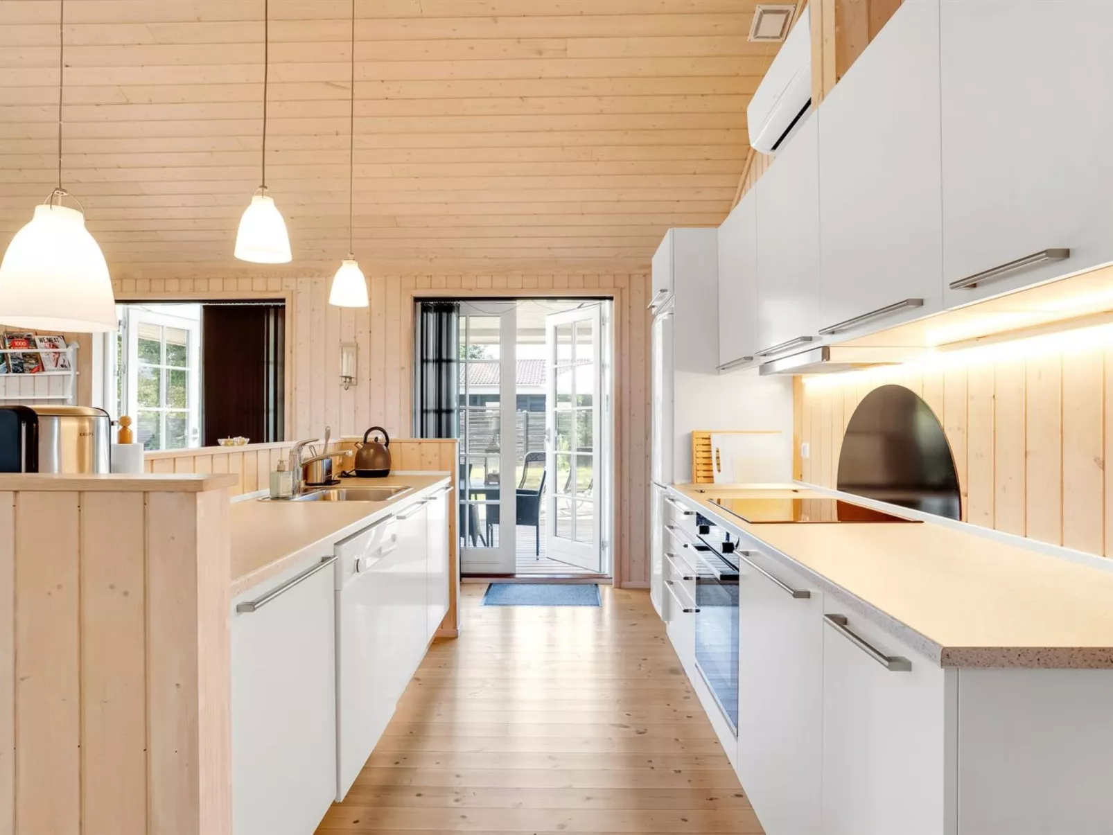 "Felicia" - 350m from the sea-Inside