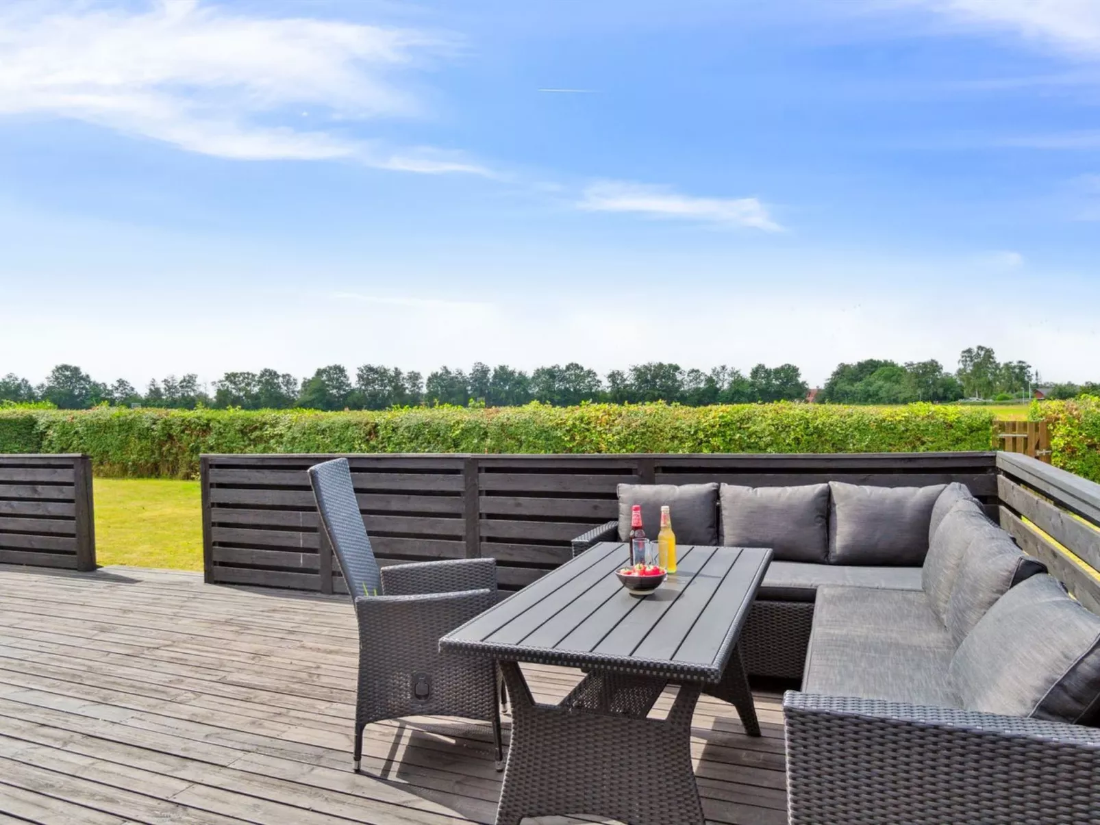 "Simon" - 1km from the sea-Draußen