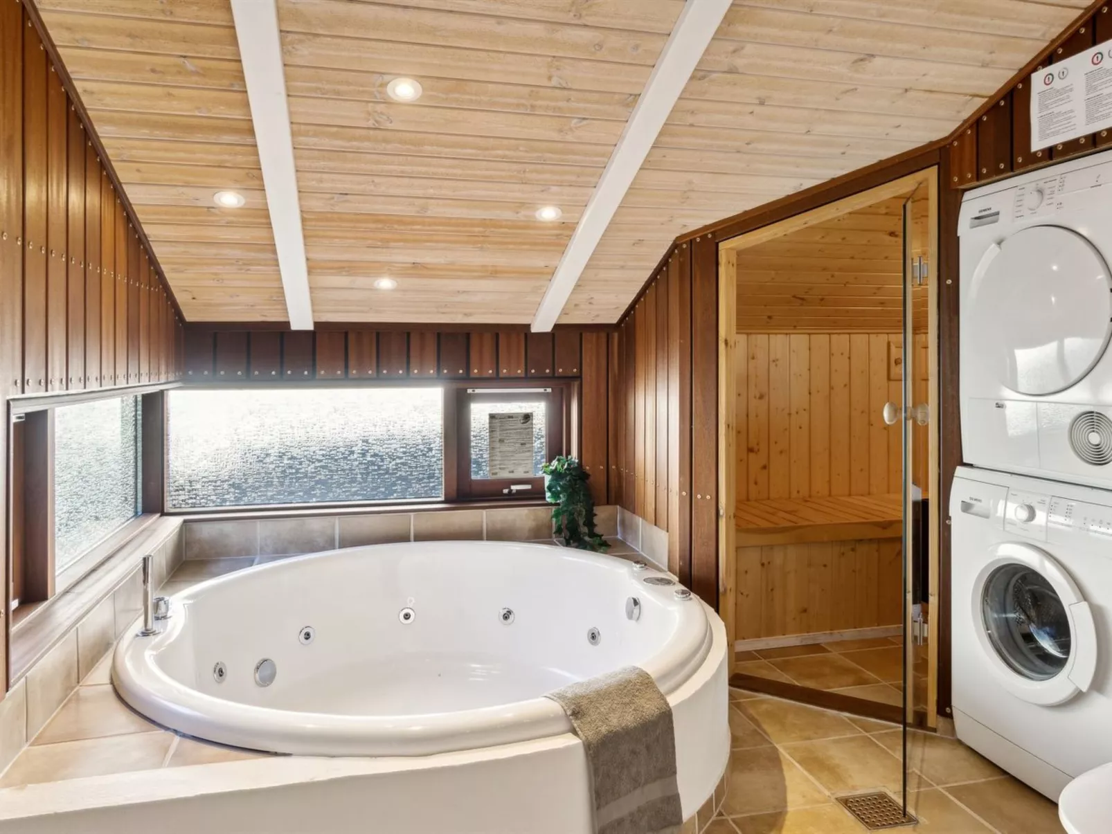 "Mariska" - 100m from the sea-Inside