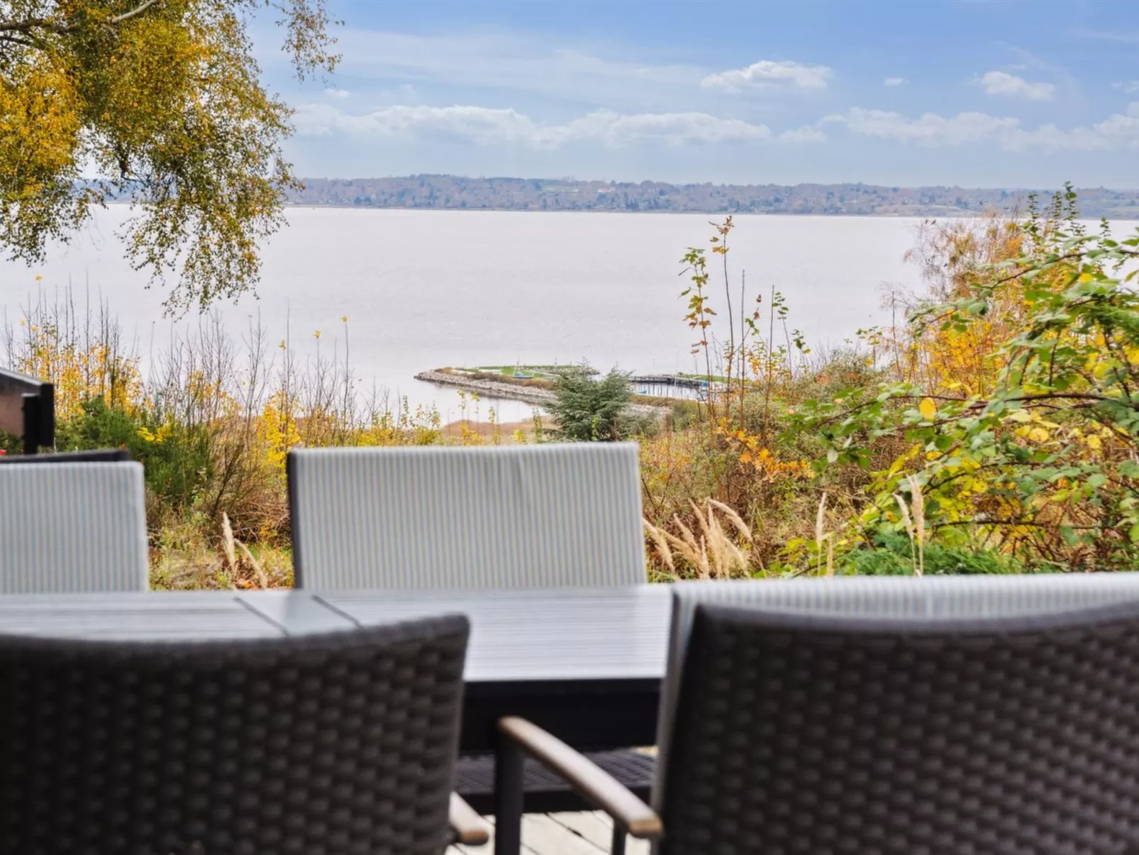 "Adelbert" - 600m to the fjord-Outside