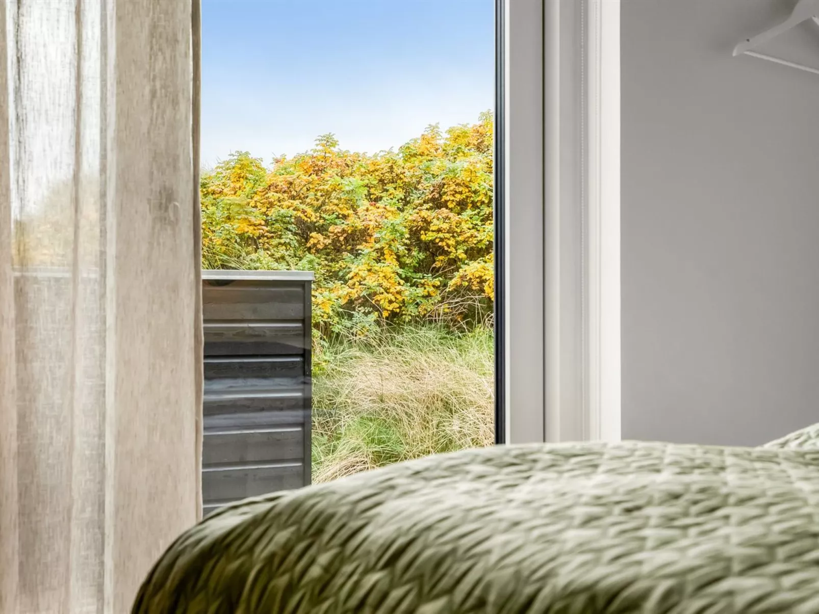 "Thorfin" - 300m from the sea-Inside