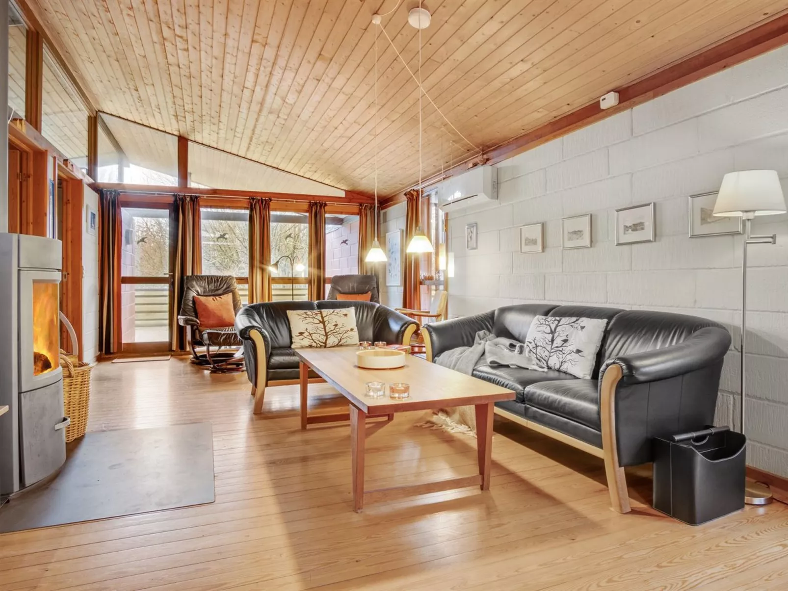 "Jesper" - 600m from the sea-Inside