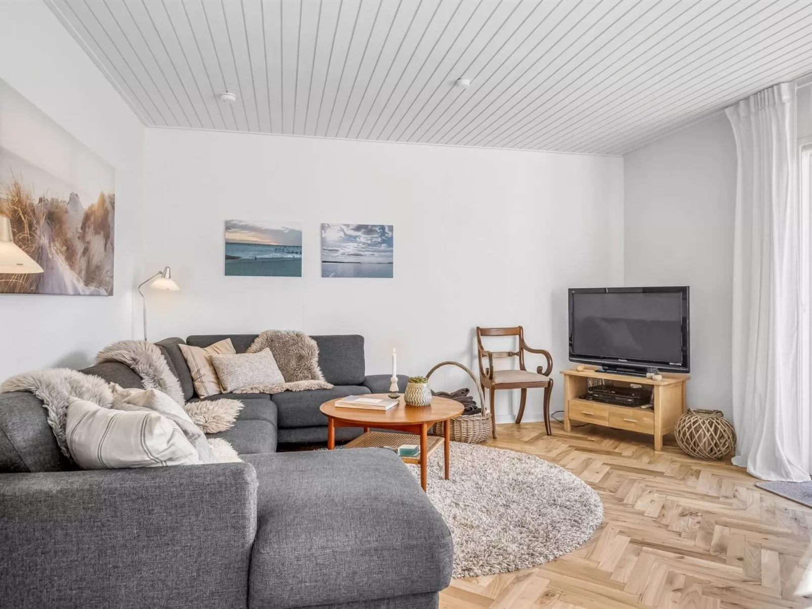 "Julie" - 700m from the sea-Inside