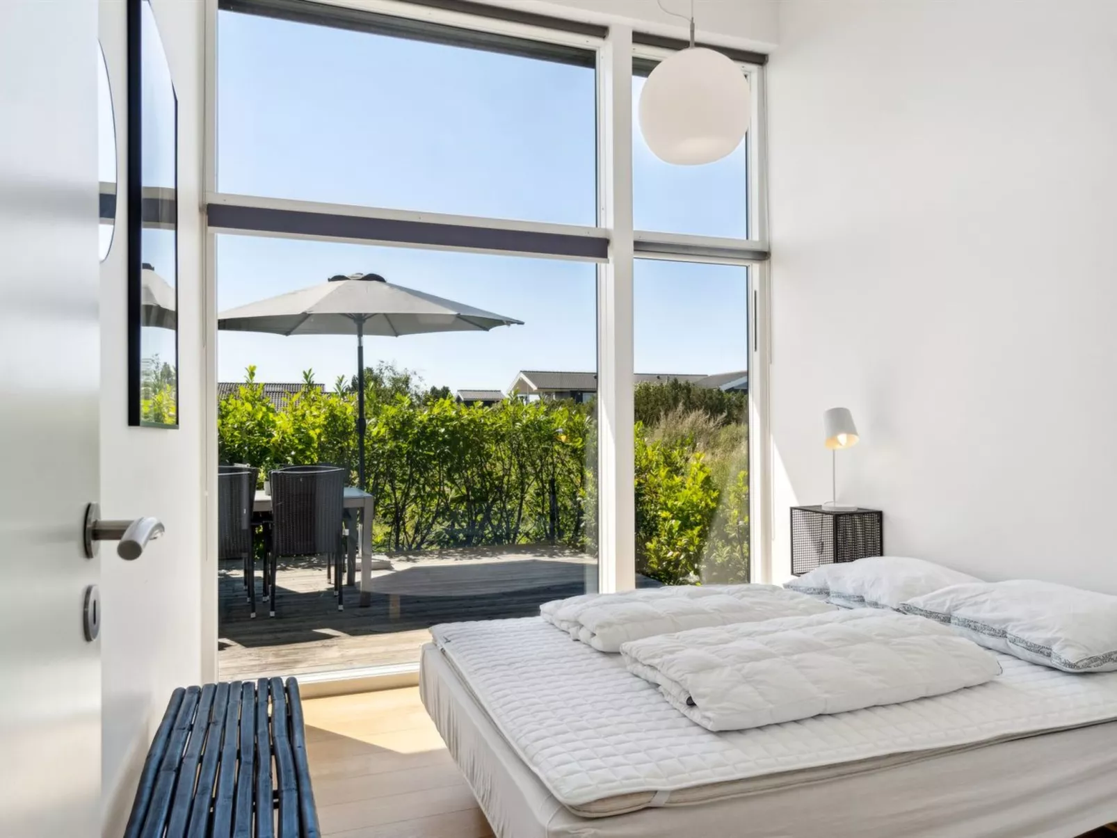 "Bæver" - 200m from the sea-Drinnen