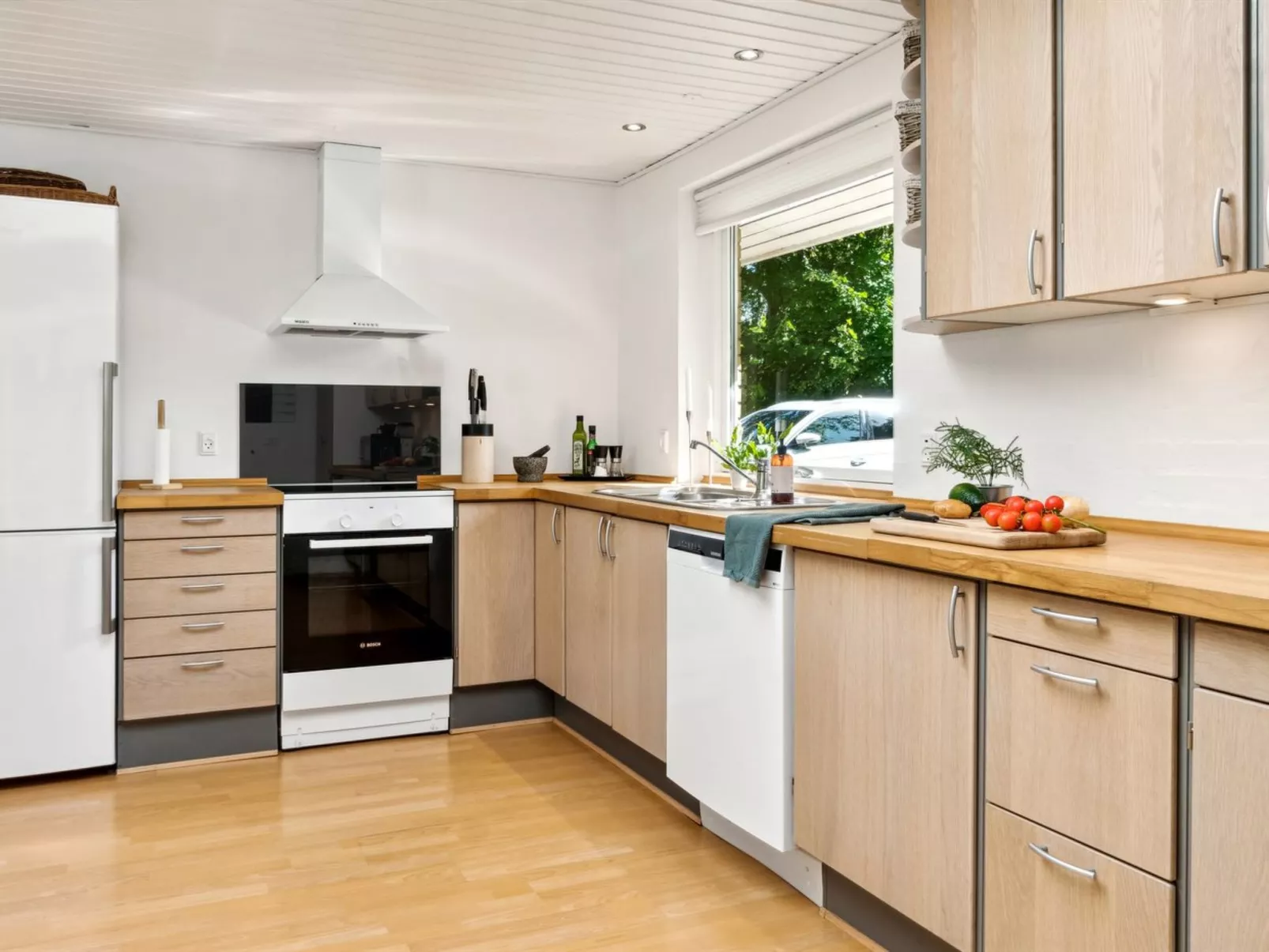 "Hjalmine" - 1.4km from the sea-Inside