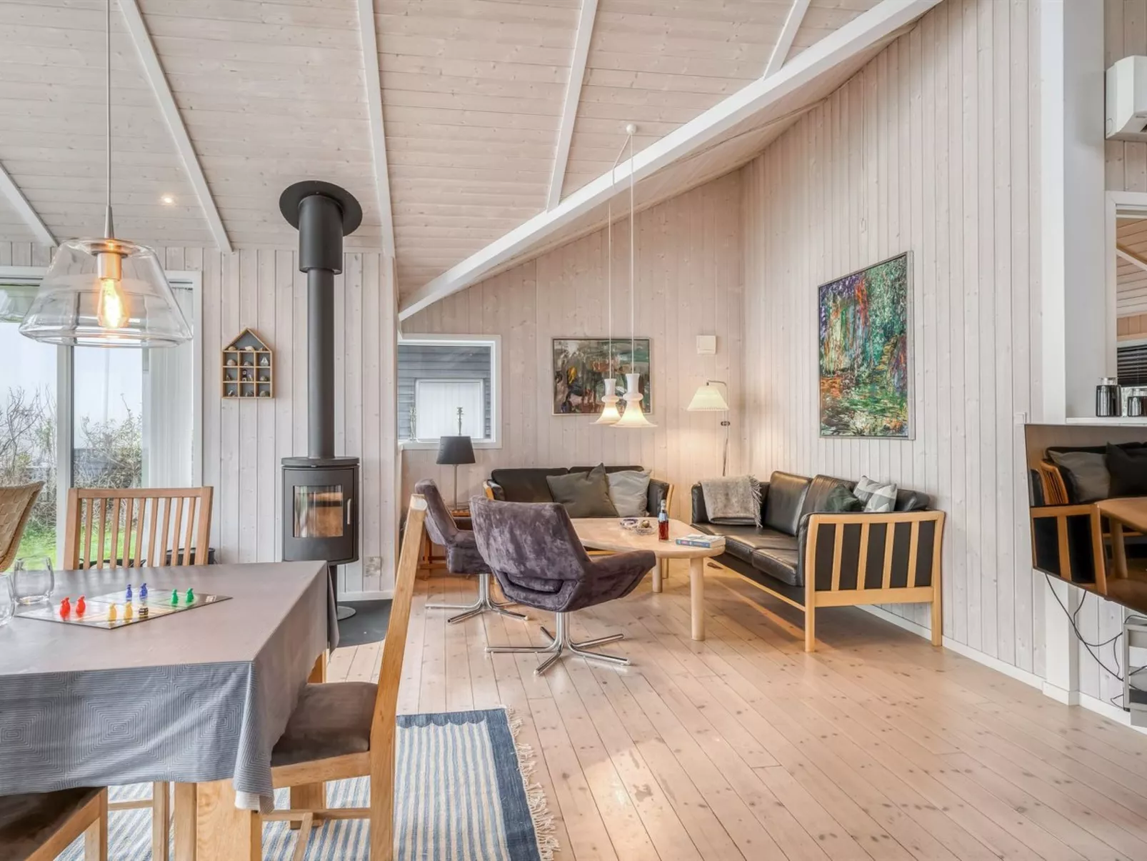 "Næwe" - 10m to the fjord-Drinnen