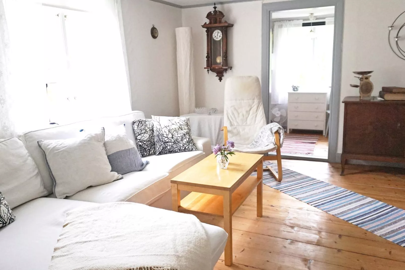 6 Personen Ferienhaus in HALLABRO-By Traum-Innenbereich