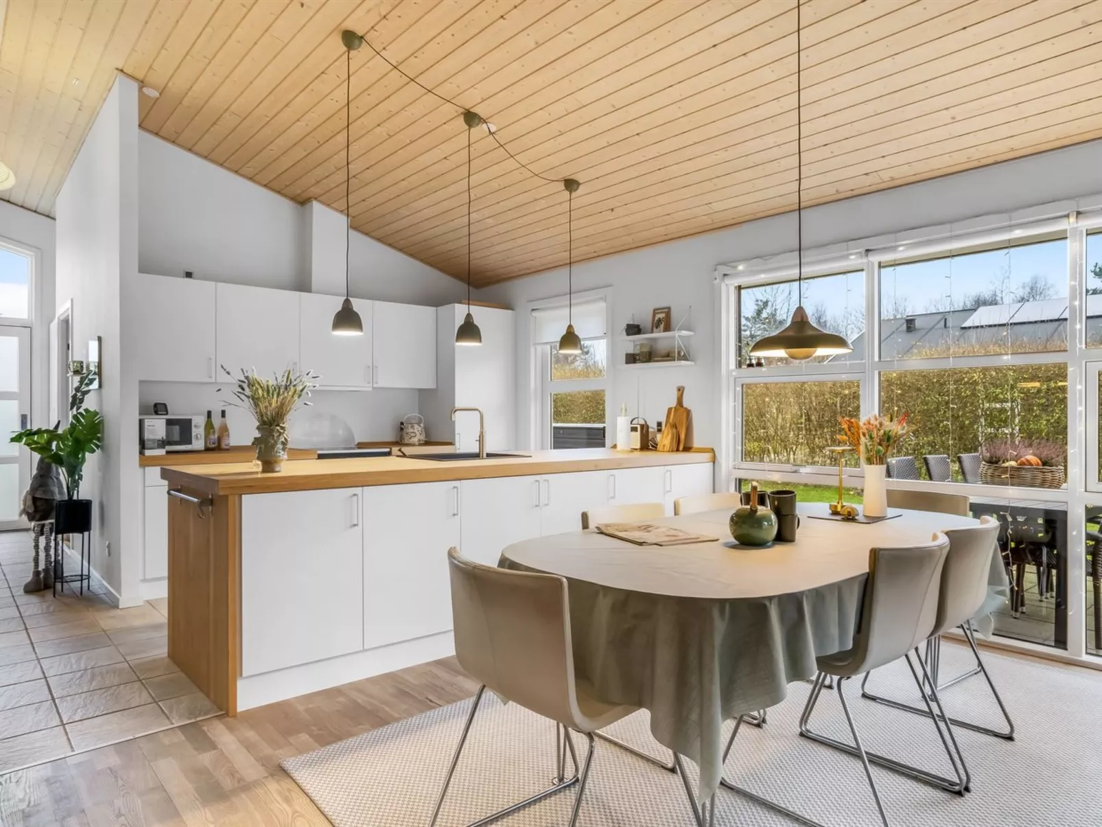 "Frederikka" - 1.9km from the sea-Drinnen