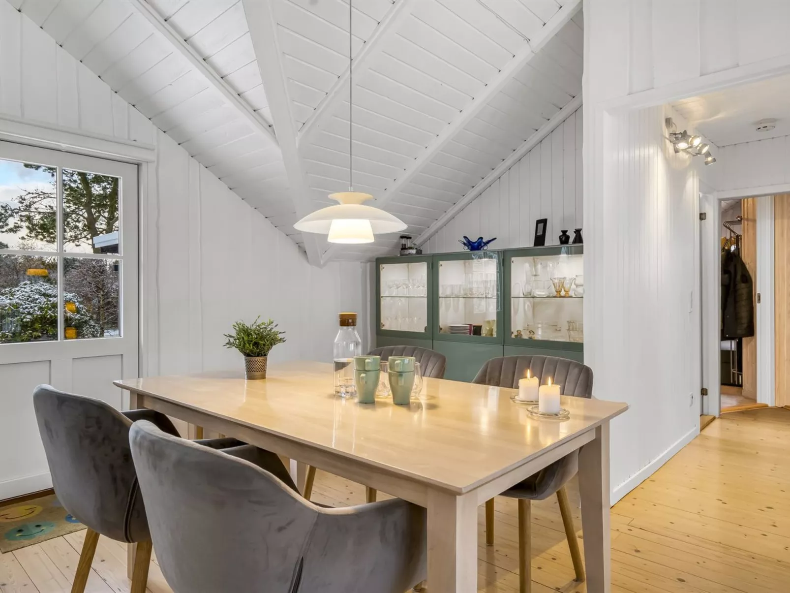 "Evgenia" -  from the sea-Dedans