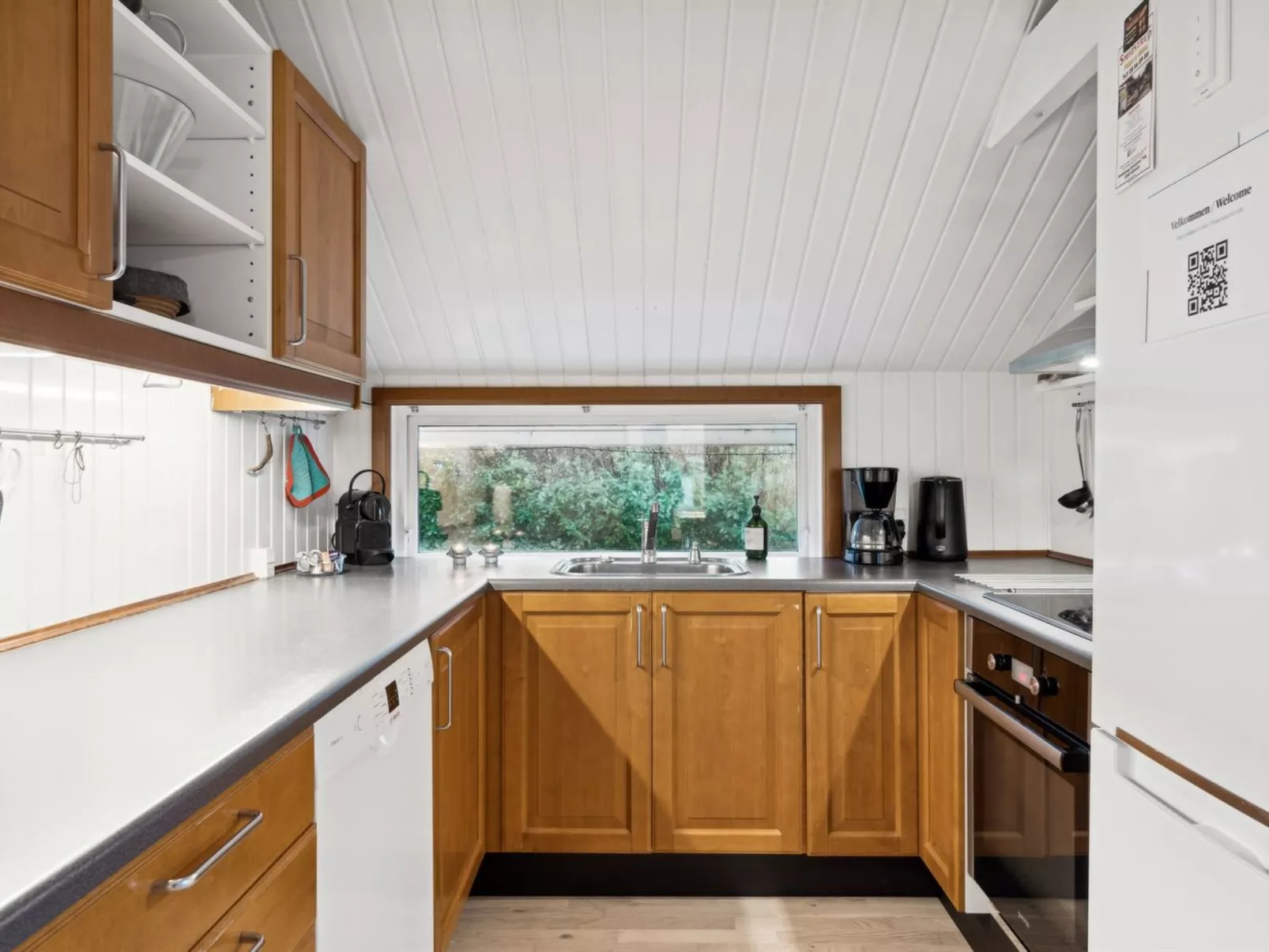 "Frithlef" - 1.3km from the sea-Inside