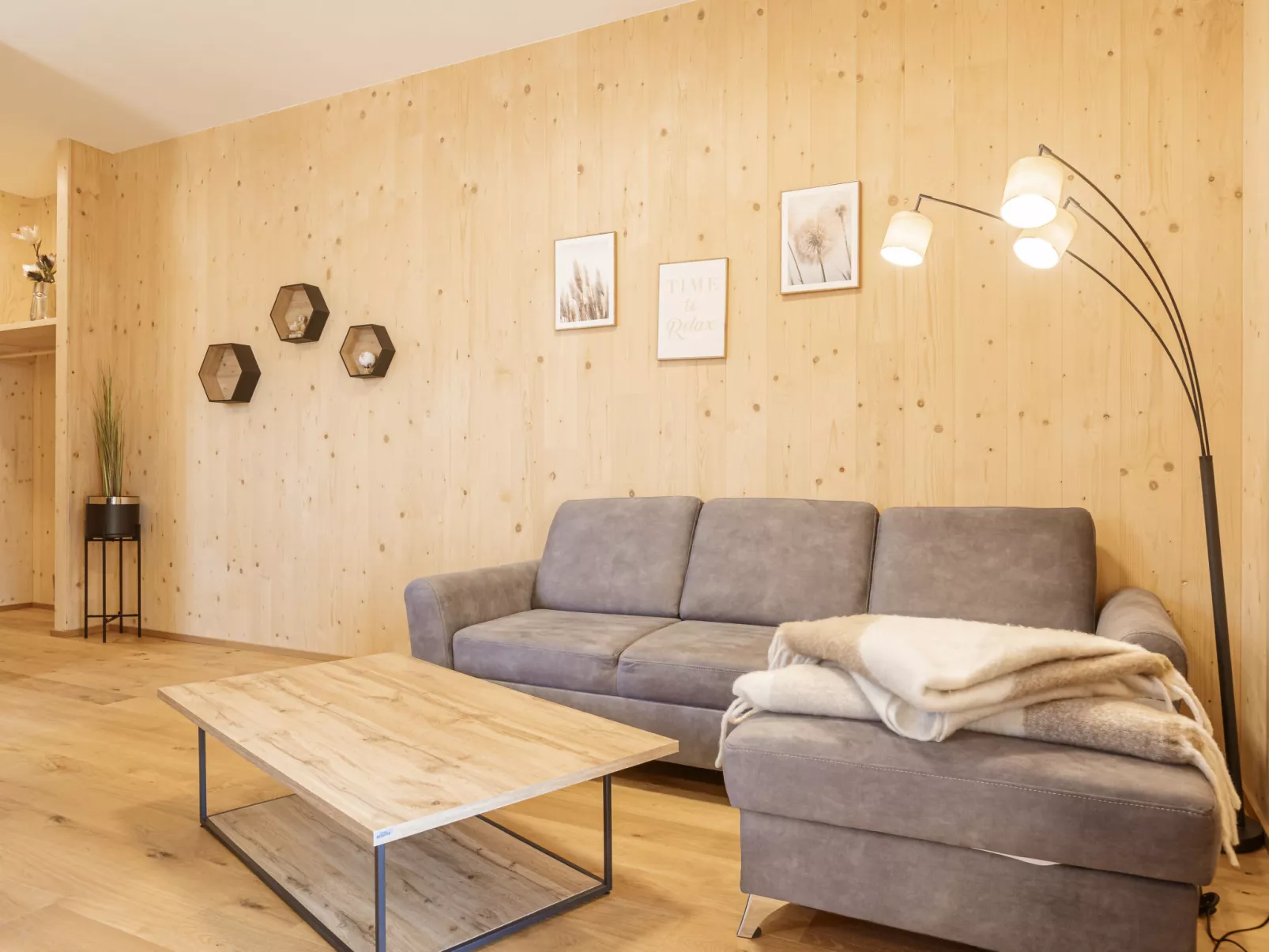 Mit 2 Schlafzimmern & Sauna-Inside