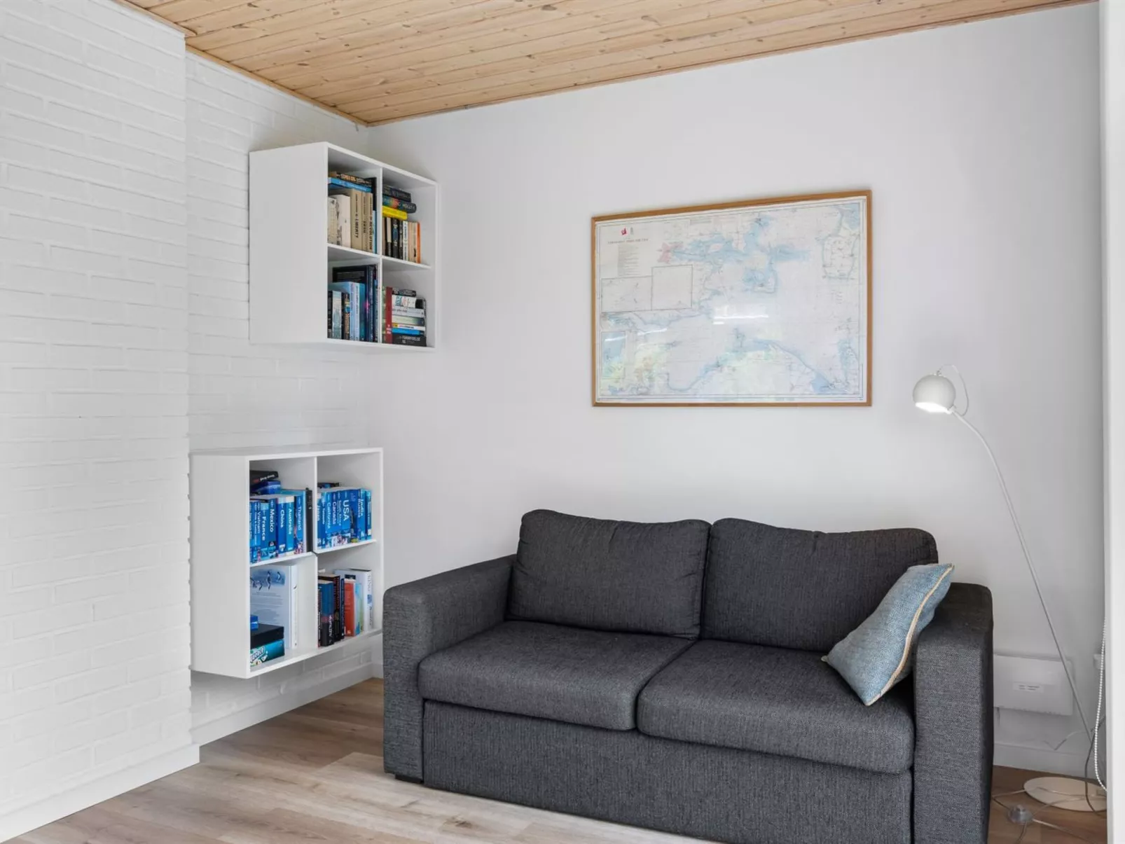 "Næwe" - 100m from the sea-Inside