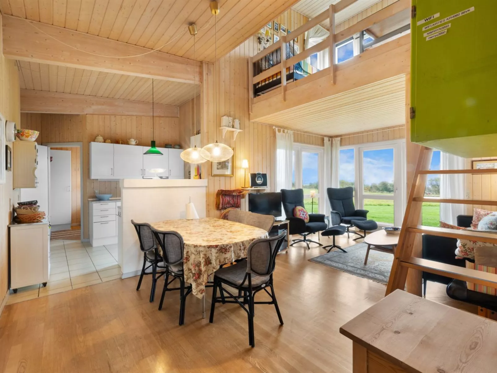 "Krum" - 300m from the sea-Inside