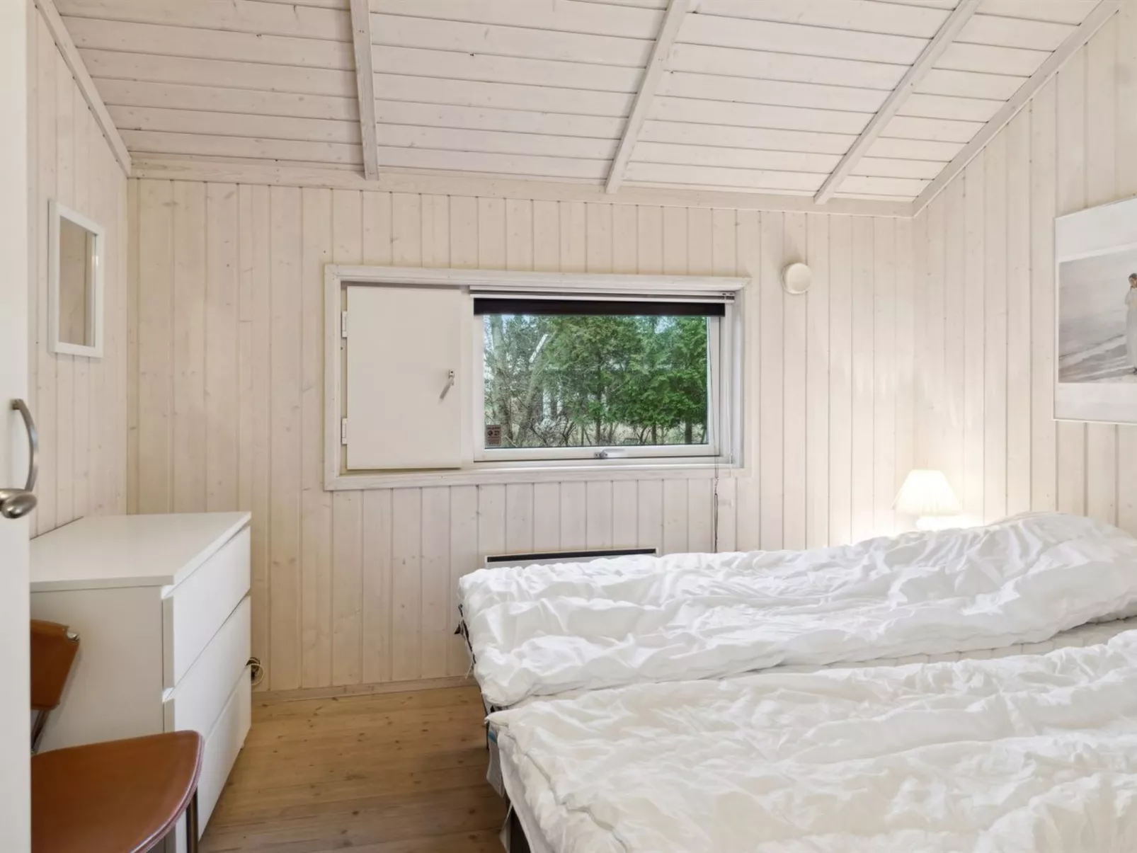 "Hjalmine" - 225m from the sea-Inside